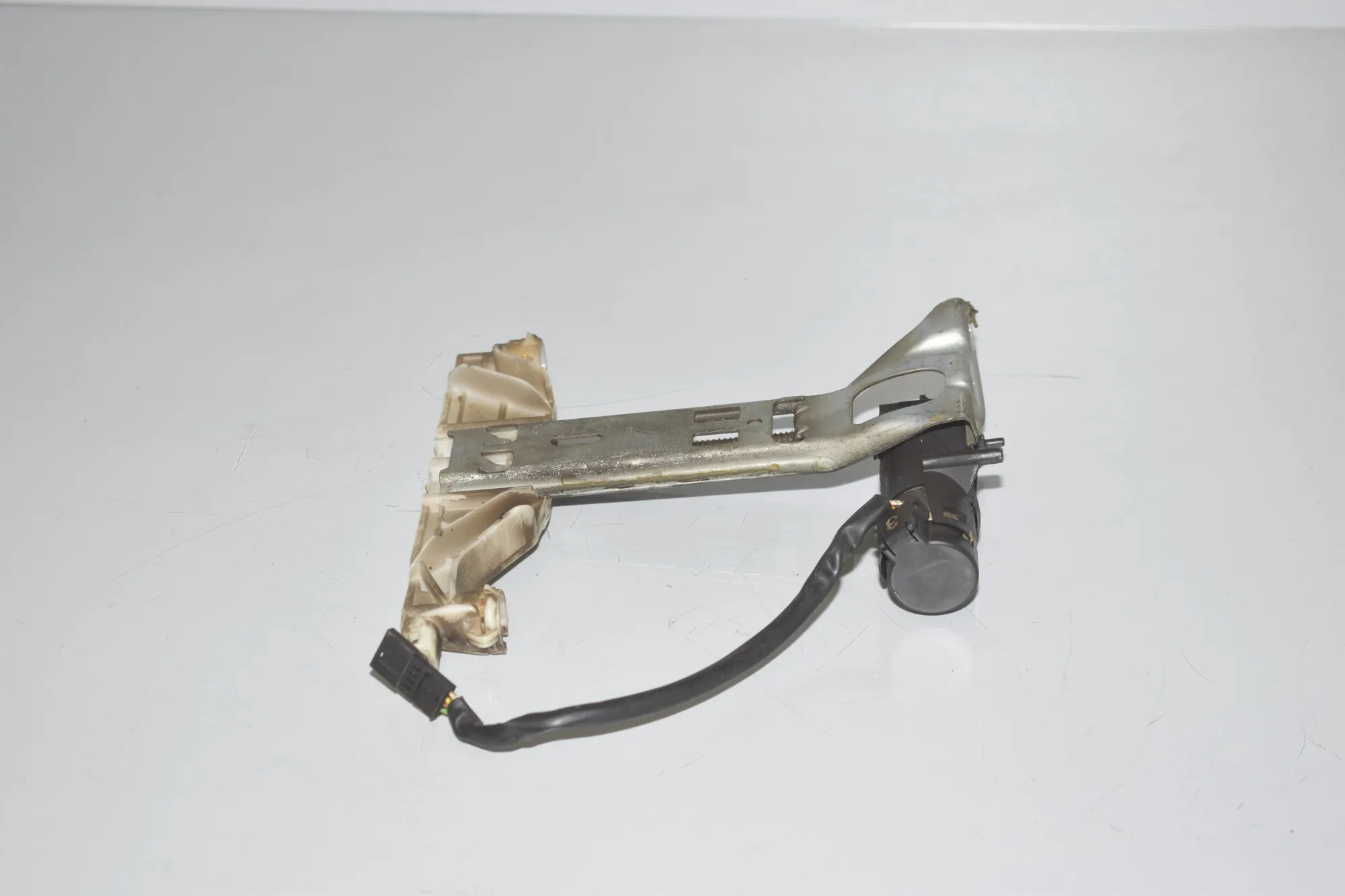 Front Left Seat Control Motor – OEM 52109155769 · BMW 5 (F10) 535 d 2013 – 2
