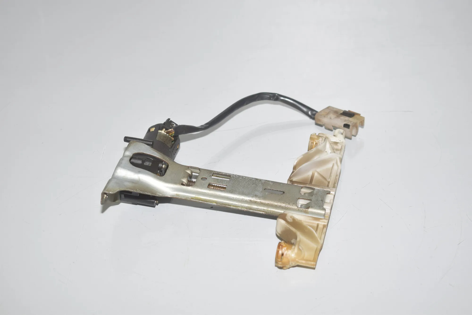 Front Right Seat Control Motor – OEM 52109155769 · BMW 5 (F10) 535 d 2013