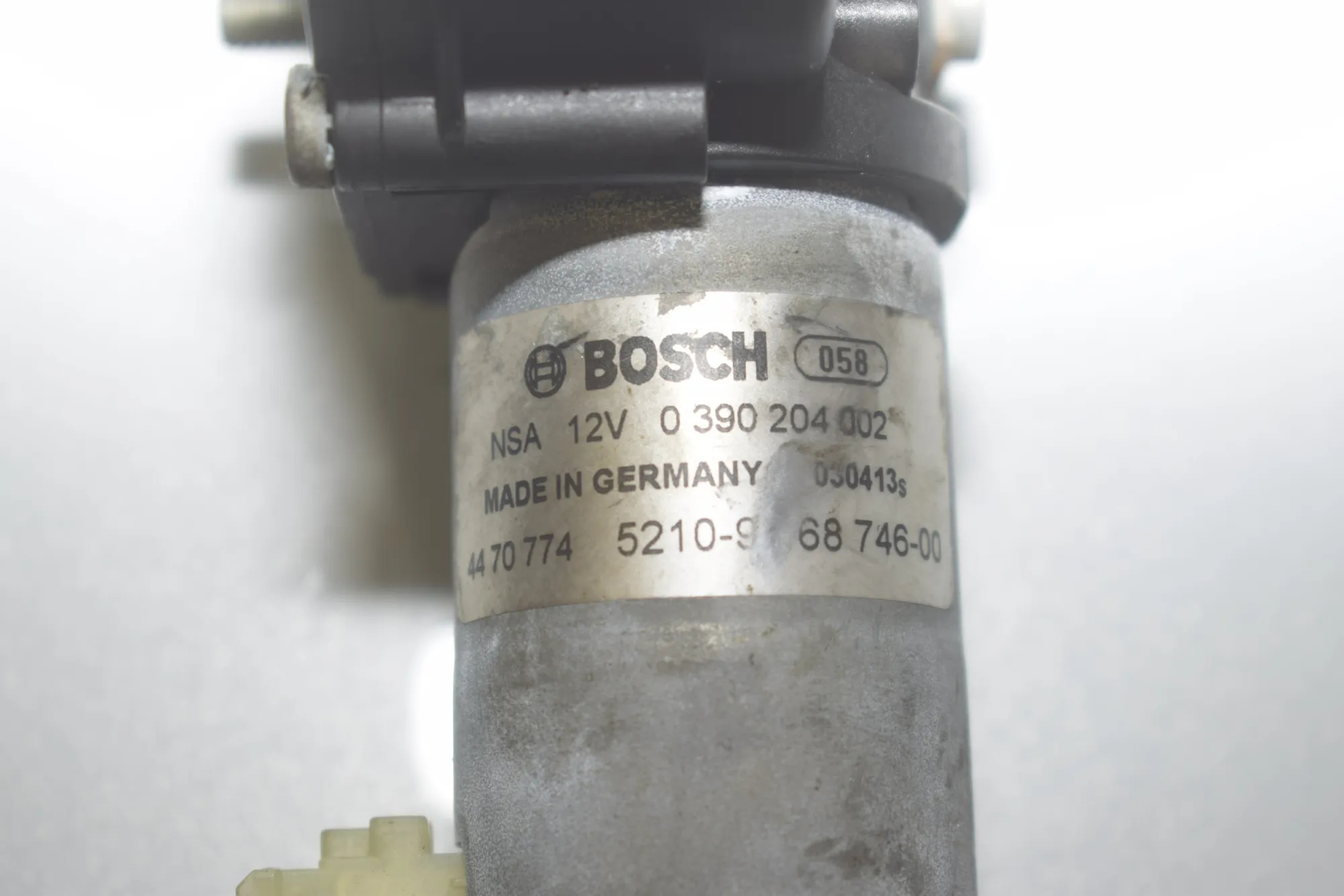 Front Left Seat Control Motor – OEM 9168746 · BMW 5 (F10) 535 d 2013 – 6