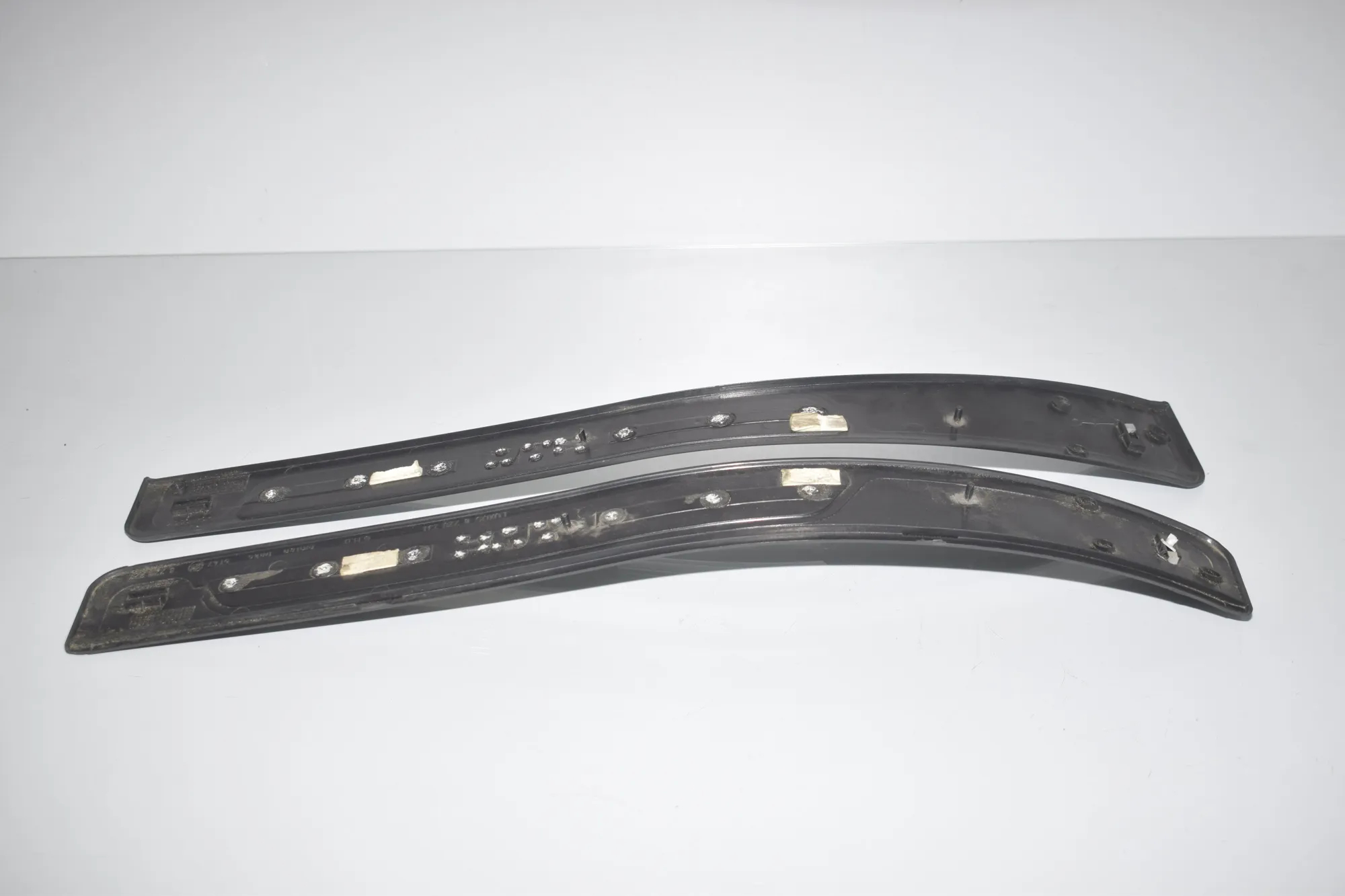 Rear Left Sill Trim – OEM 51478220228 · BMW 7 (E38) BMW 7 (E38) 725 tds 1999 – 3