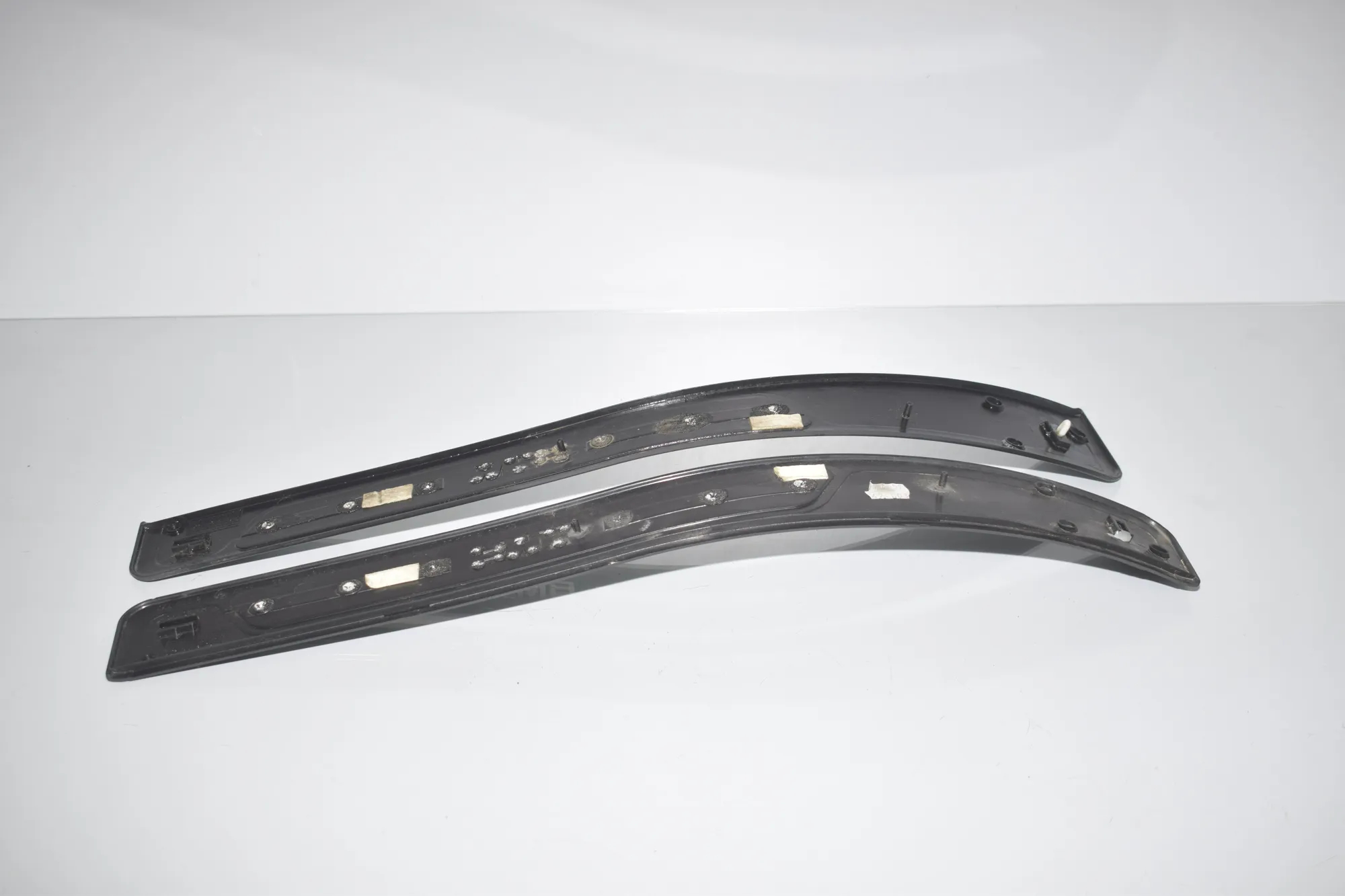 Rear Left Sill Trim – OEM 51478220227 · BMW 7 (E38) BMW 7 (E38) 725 tds 1999 – 4