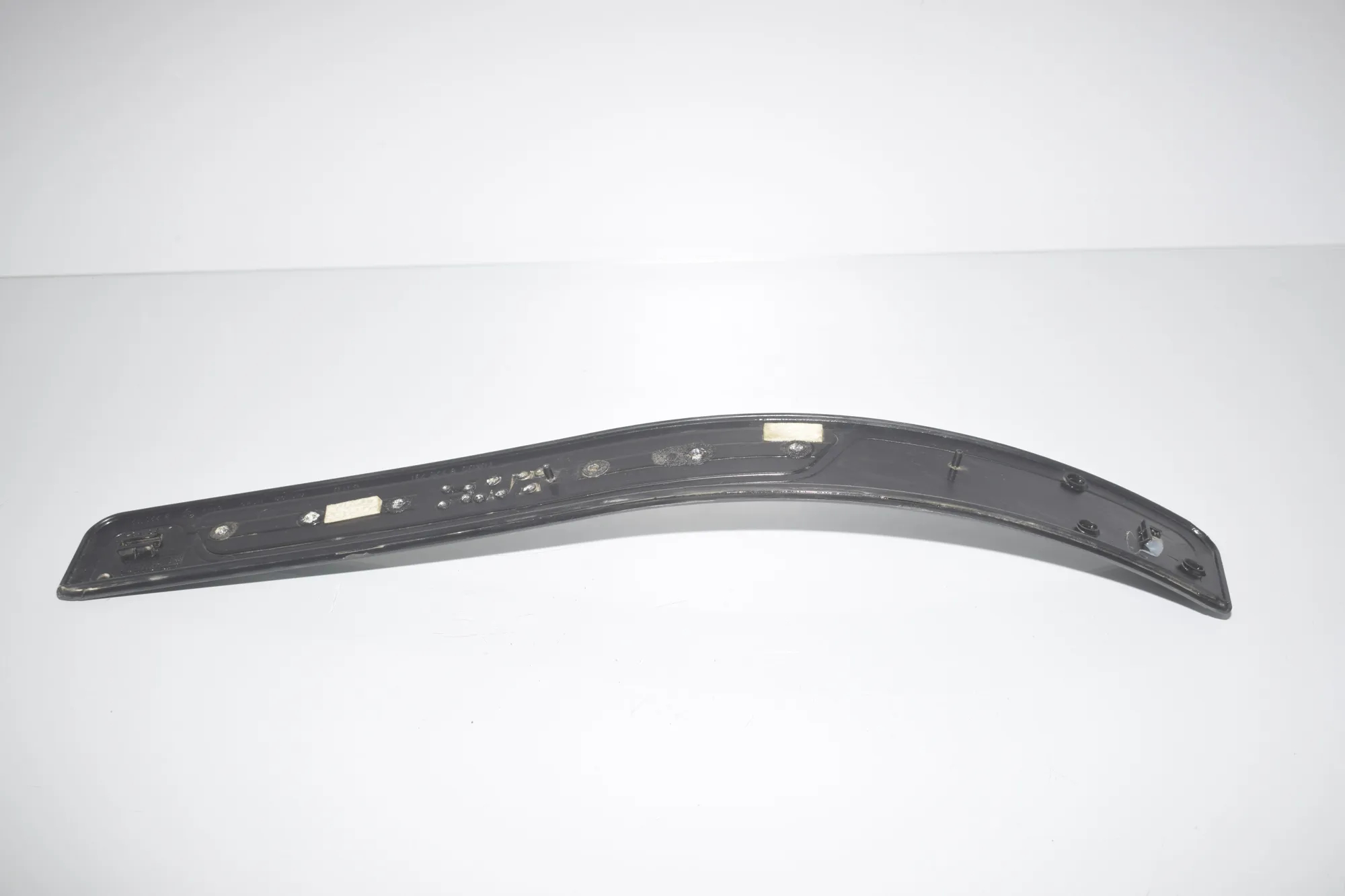 Rear Left Sill Trim – OEM 51478220227 · BMW 7 (E38) BMW 7 (E38) 725 tds 1999 – 3