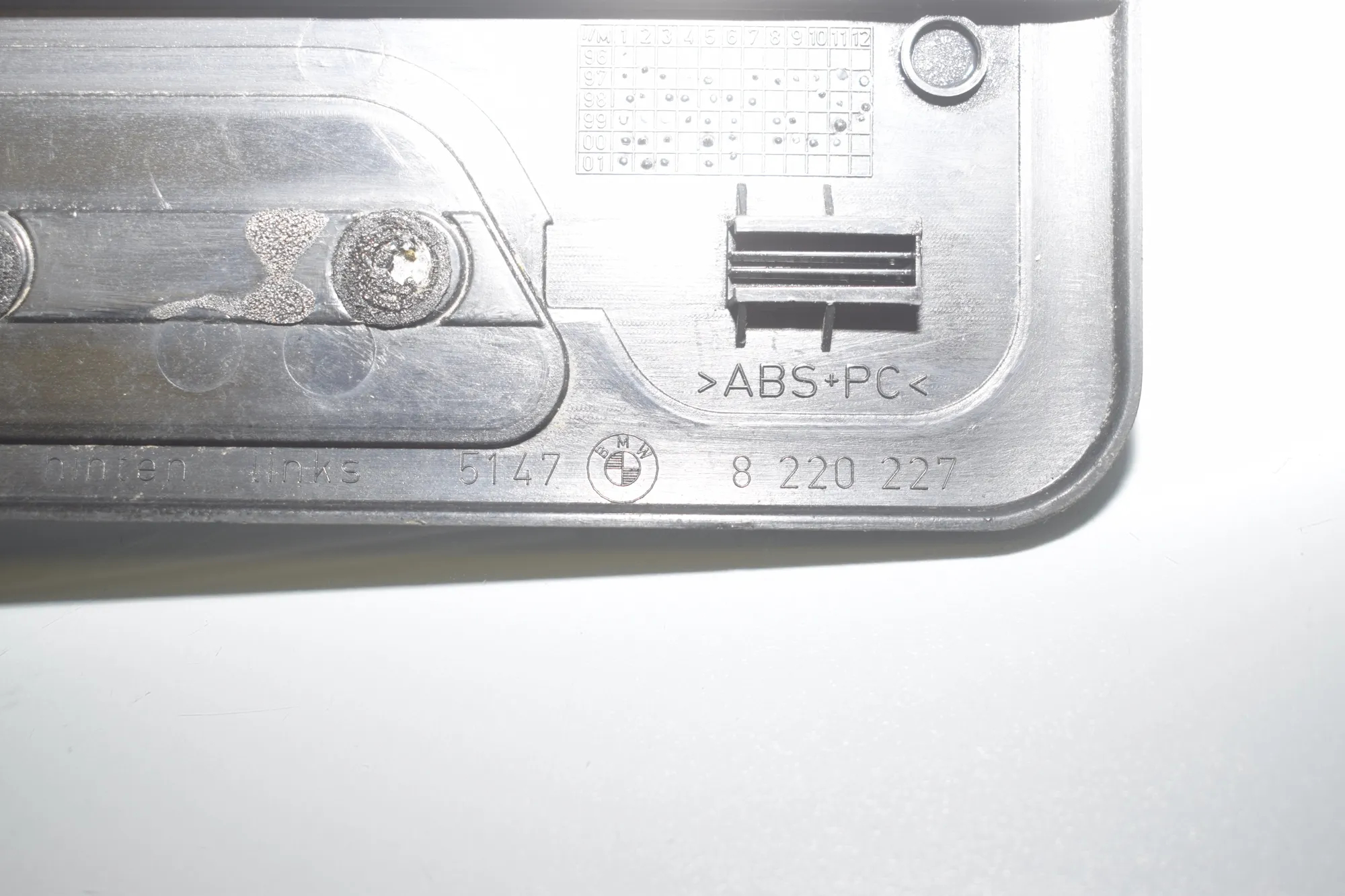 Rear Left Sill Trim – OEM 8220228 · BMW 7 (E38) BMW 7 (E38) 725 tds 1999 – 5
