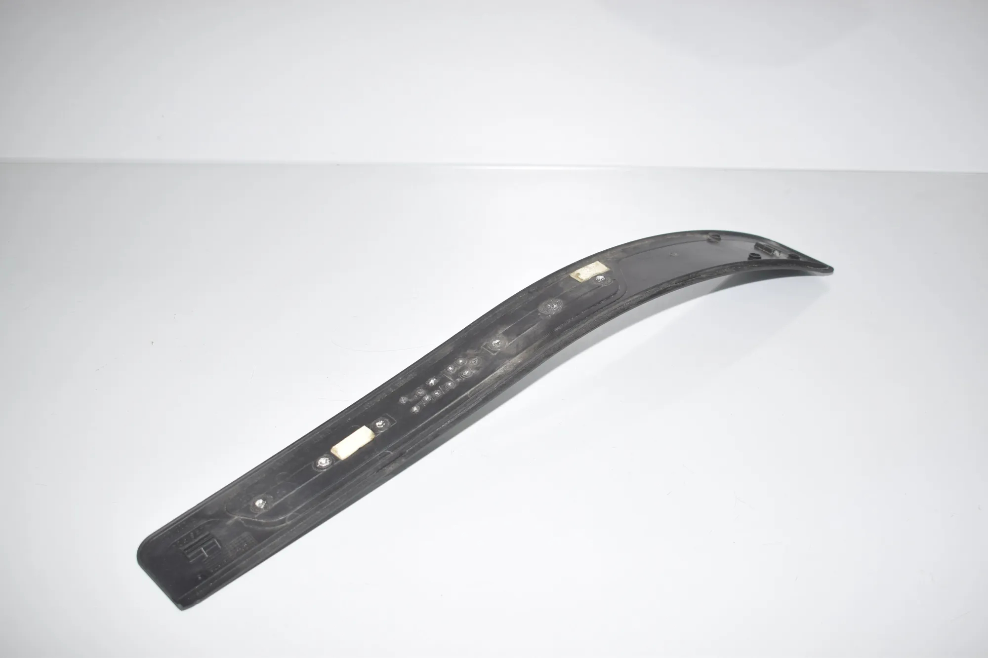 Rear Left Sill Trim – OEM 51478220227 · BMW 7 (E38) BMW 7 (E38) 725 tds 2000 – 4