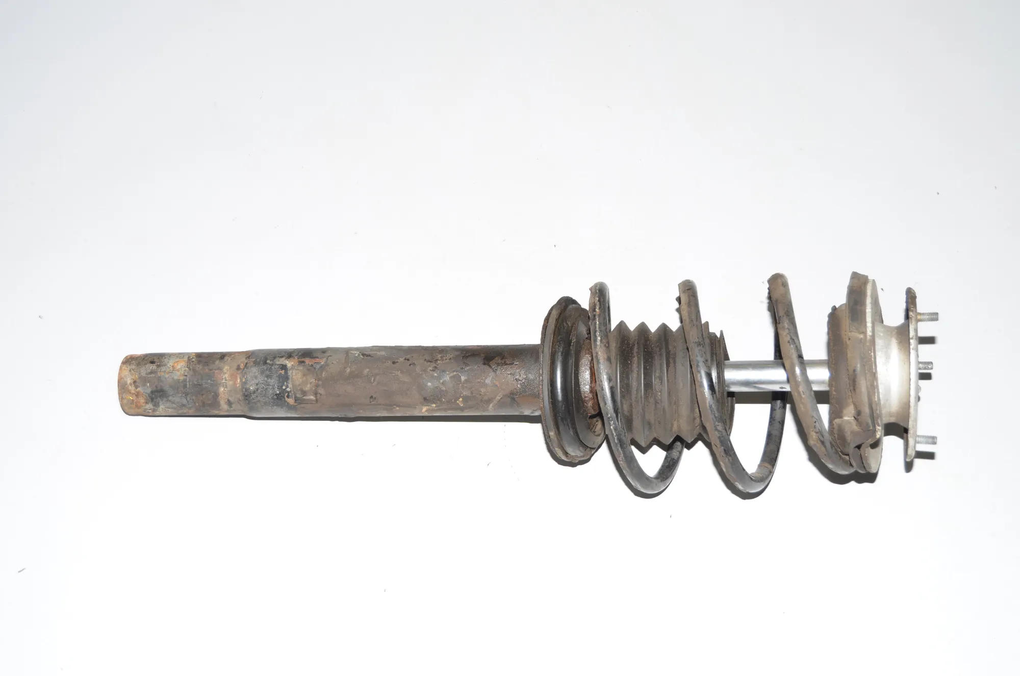 Front Right Shock Absorber – OEM 31311096858 · BMW 5 (E39) 520 i 1997 – 4