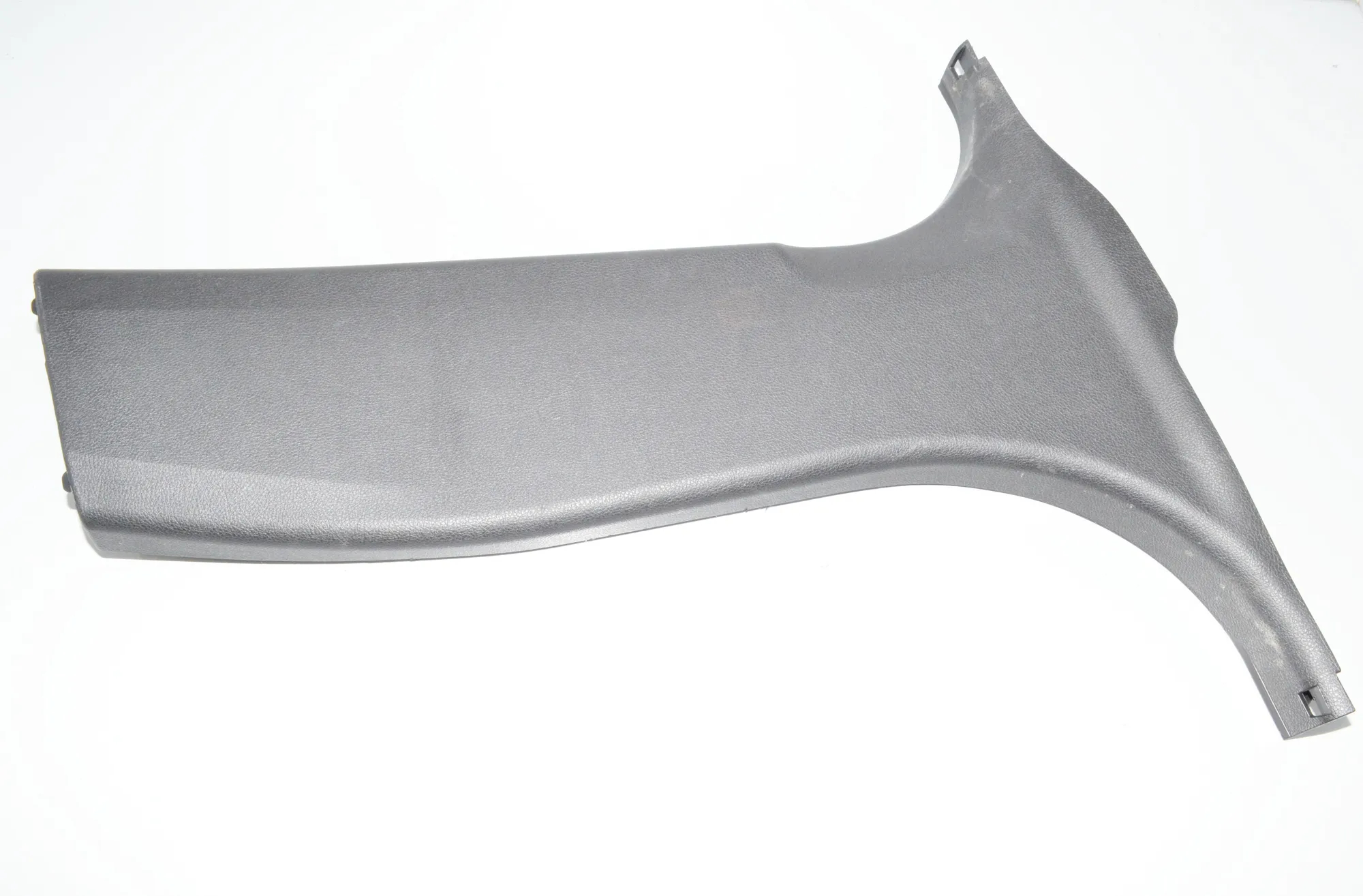 Right Side B Pillar Trim – OEM 7302434 · BMW 2 Gran Tourer (F46) 218 d xDrive 2020 – 2