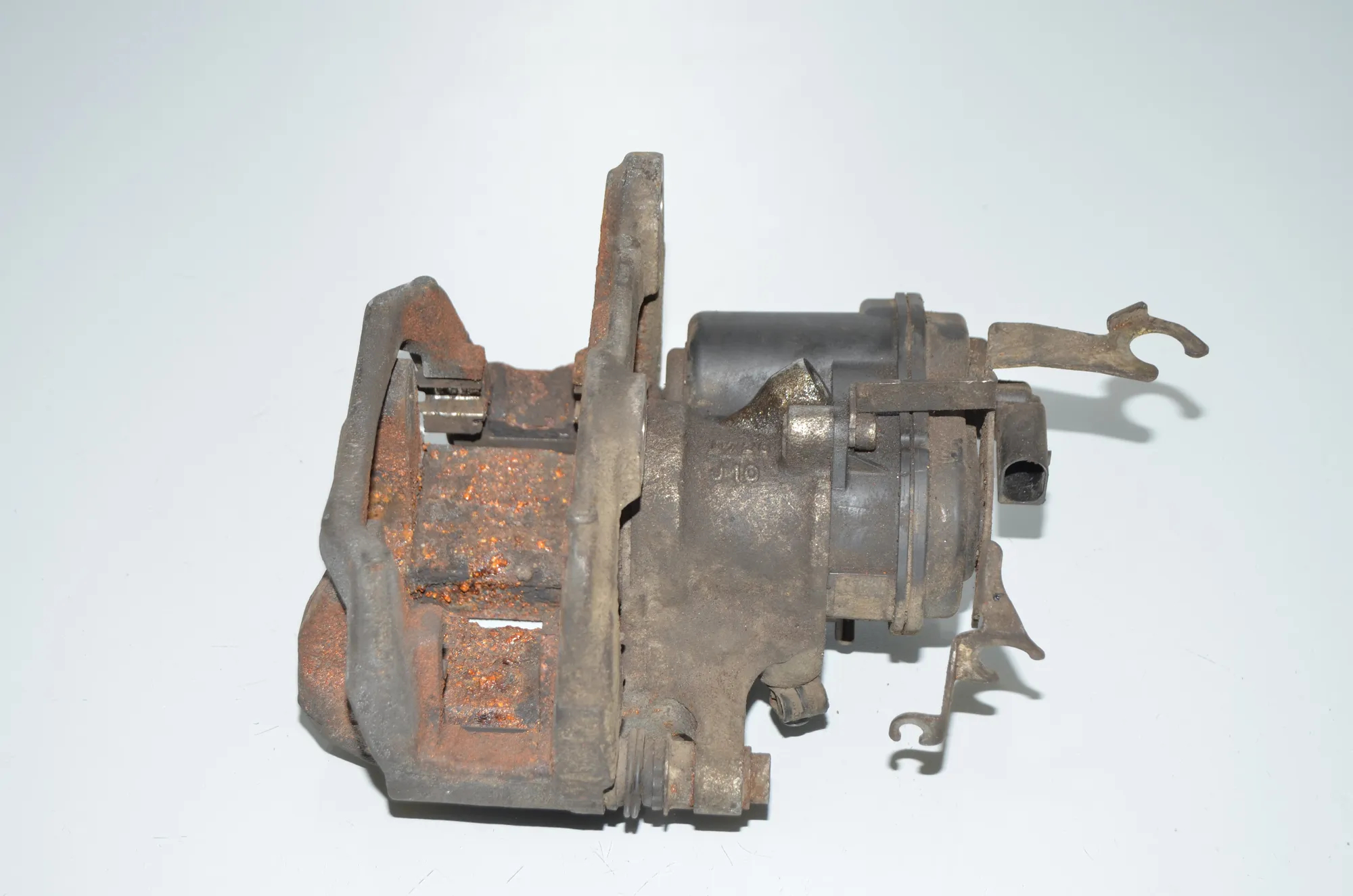 Rear Right Brake Caliper · BMW 7 (G11, G12) BMW 7 (G11, G12) 730 d, Ld xDrive 2017 – 5