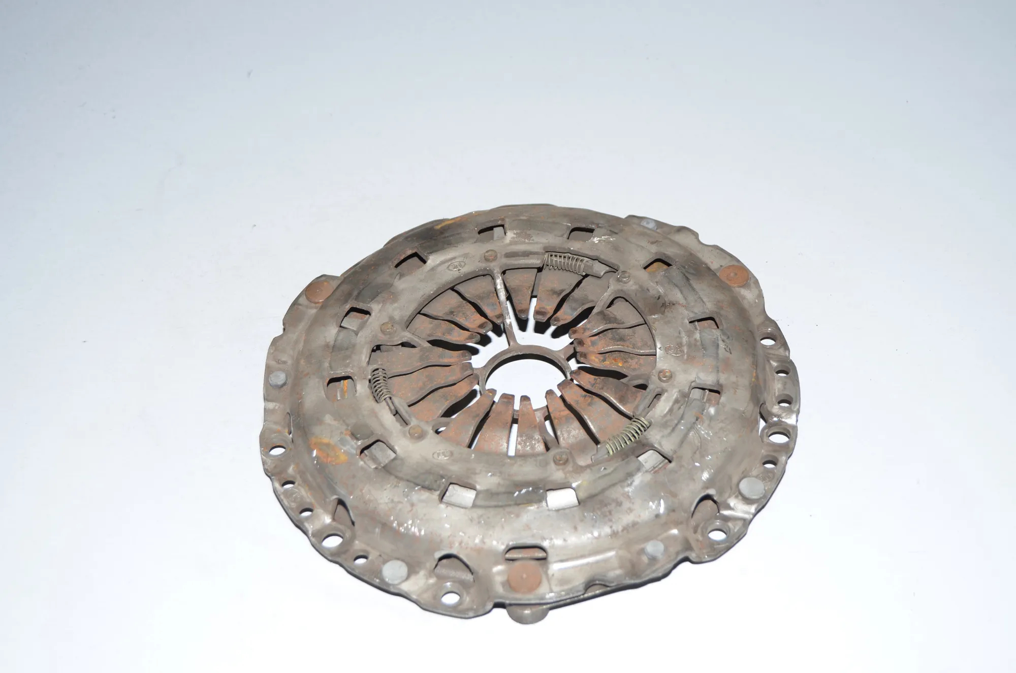 Clutch Pressure Plate – OEM 1230392 · BMW 3 (E46) 320 d 2000 – 2