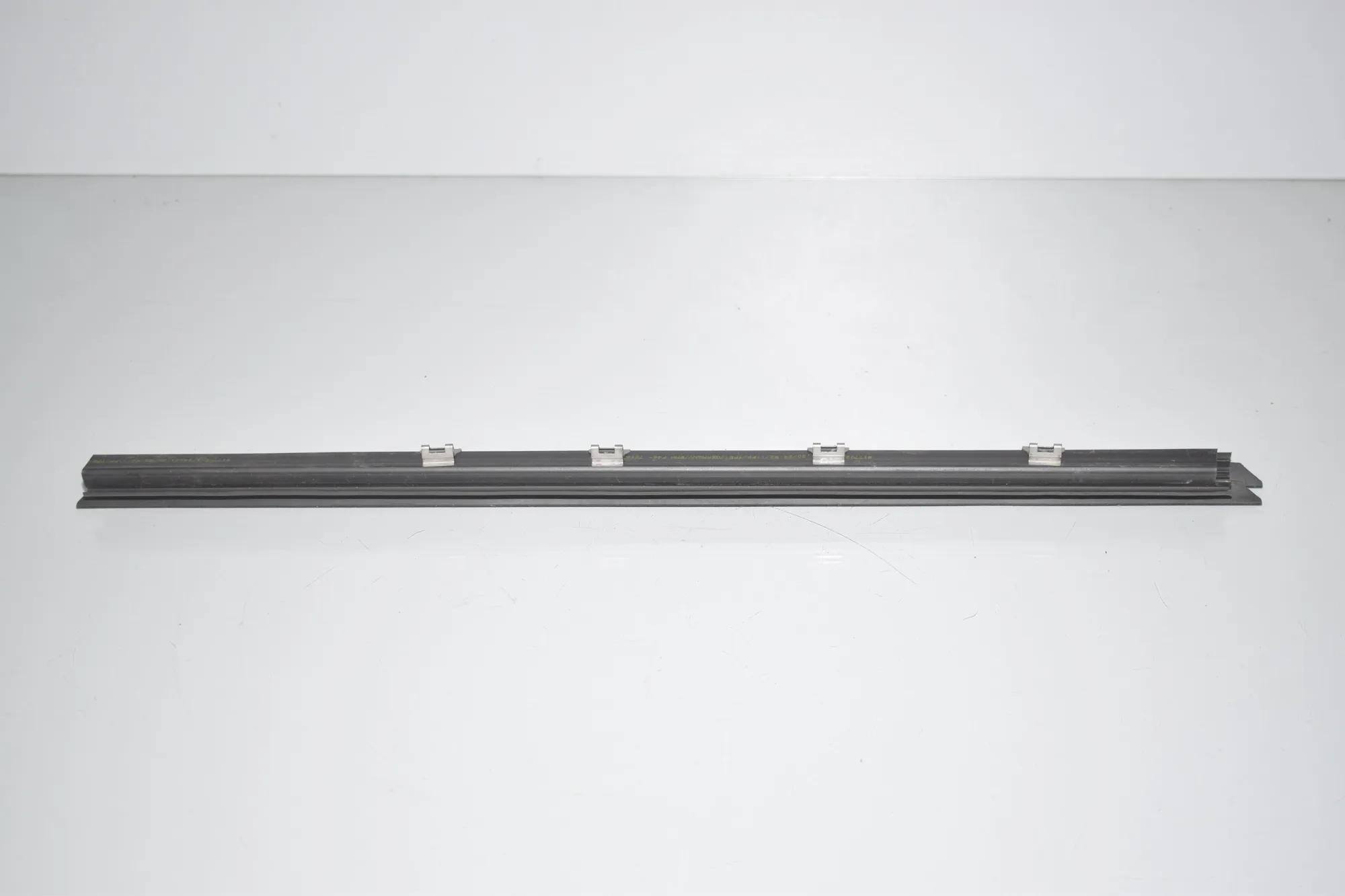Rear Right Door Window Strip – OEM 51357316788 · BMW 2 Gran Tourer (F46) 218 d xDrive 2020 – 3