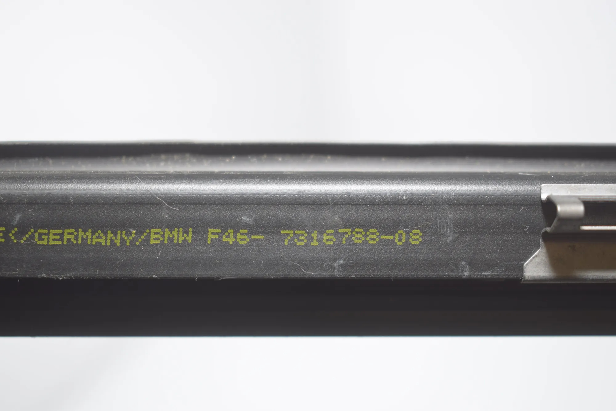 Rear Right Door Window Strip – OEM 51357316788 · BMW 2 Gran Tourer (F46) 218 d xDrive 2020 – 5