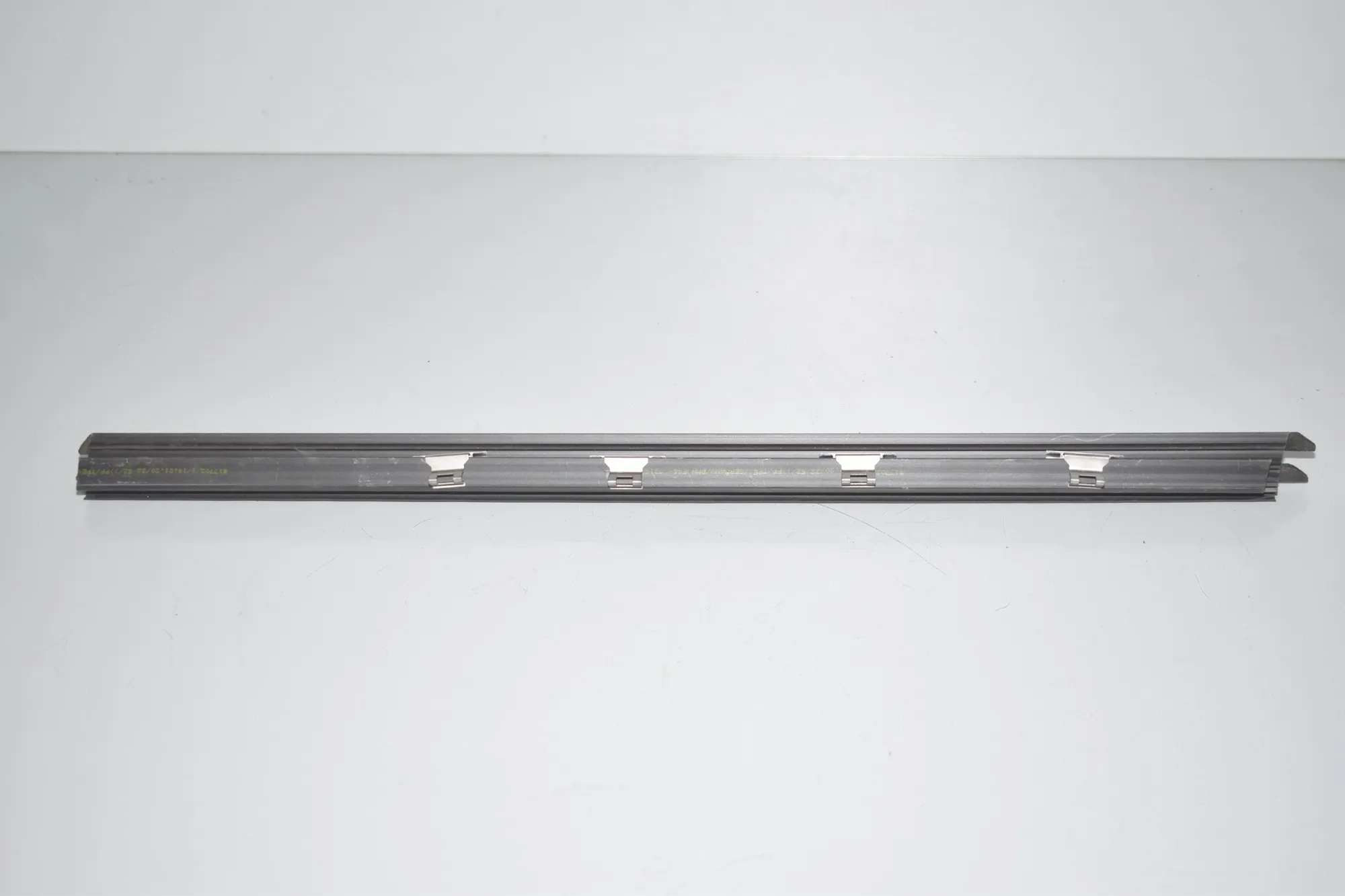 Rear Right Door Window Strip – OEM 51357316788 · BMW 2 Gran Tourer (F46) 218 d xDrive 2020 – 4
