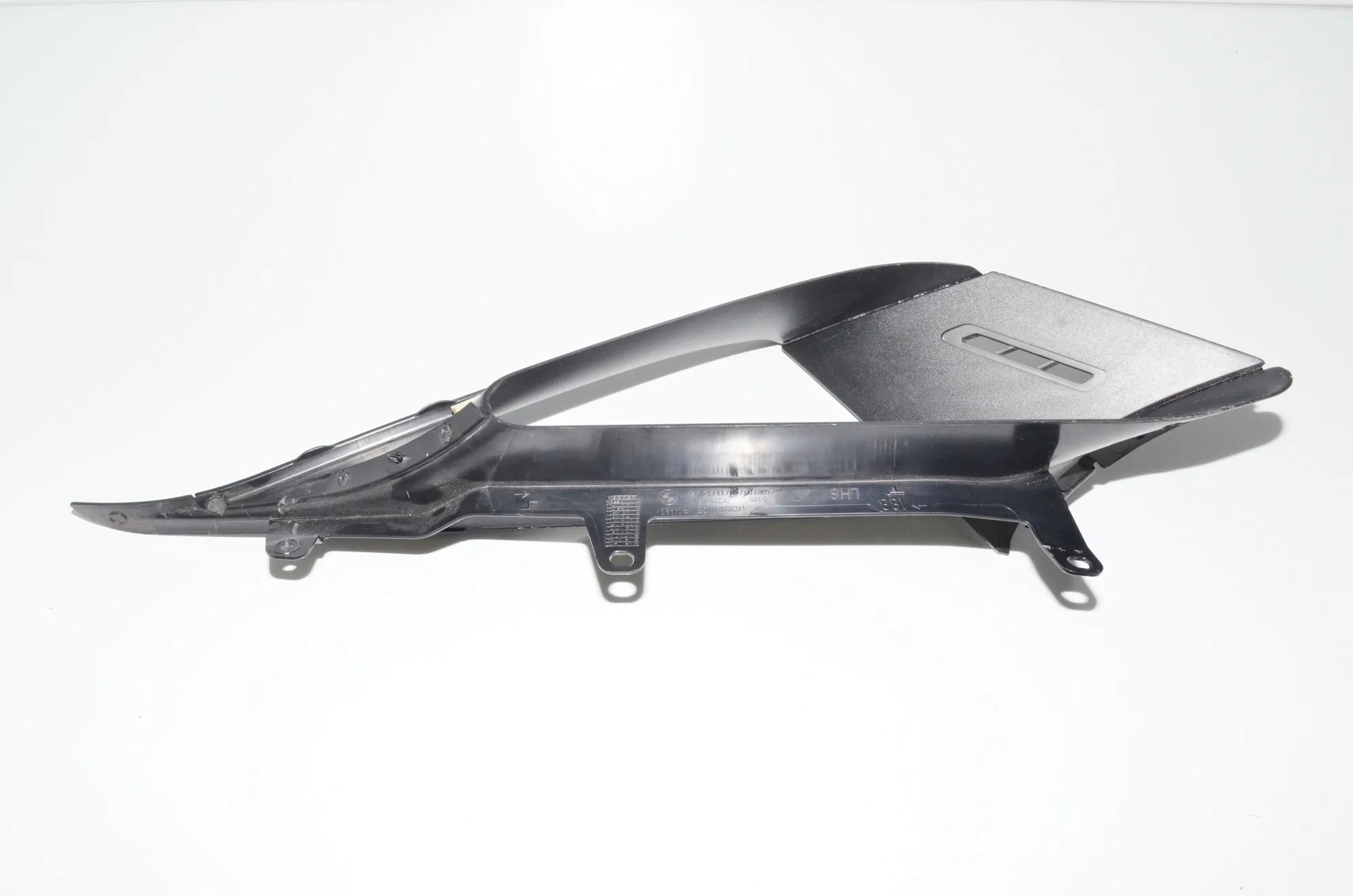 Other Trim Parts – OEM 51457329585 · BMW 2 Gran Tourer (F46) 218 d xDrive 2020 – 2