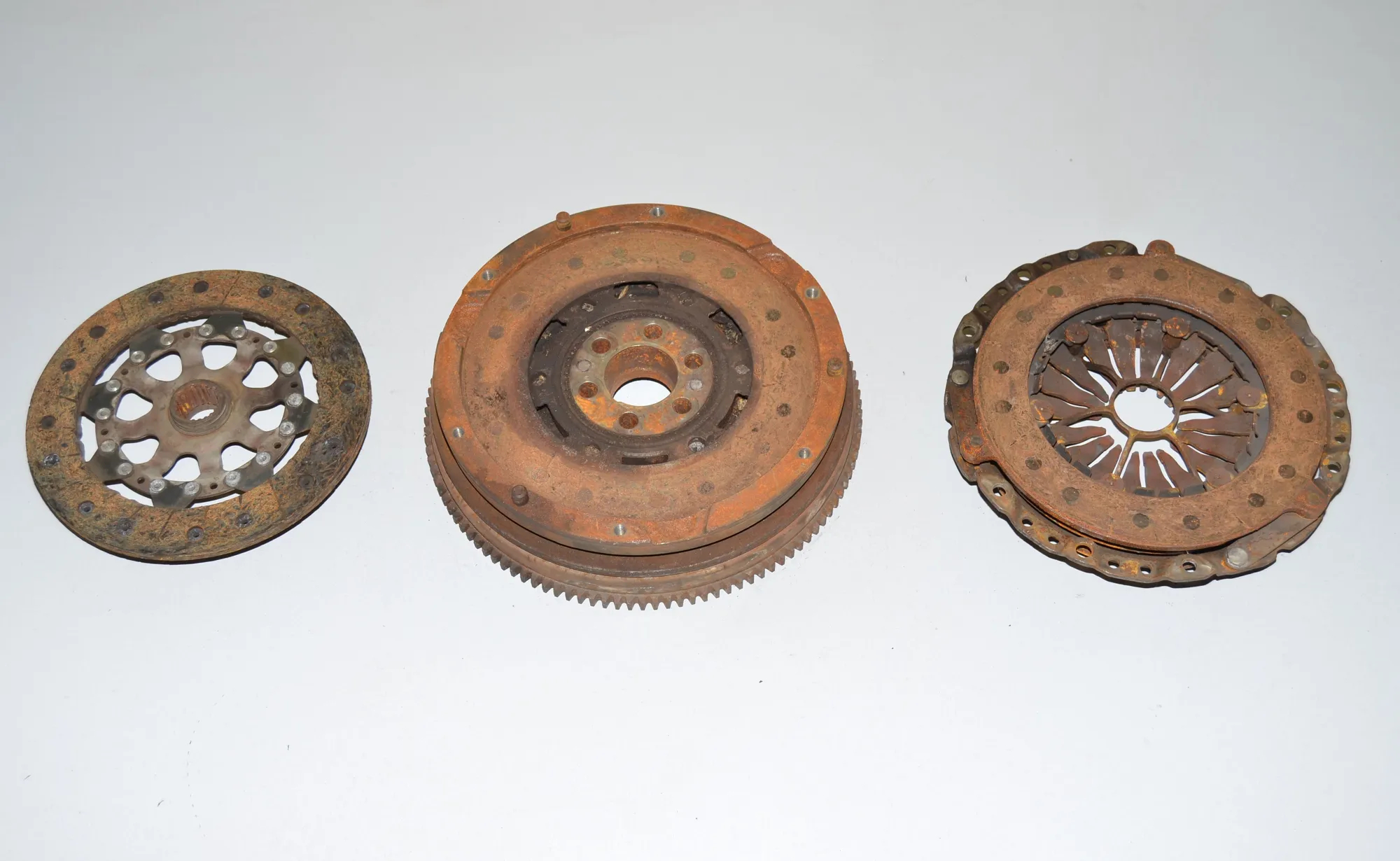 Clutch Kit – OEM 7524197 · BMW 3 (E46) BMW 3 (E46) 318 i 2001 – 6