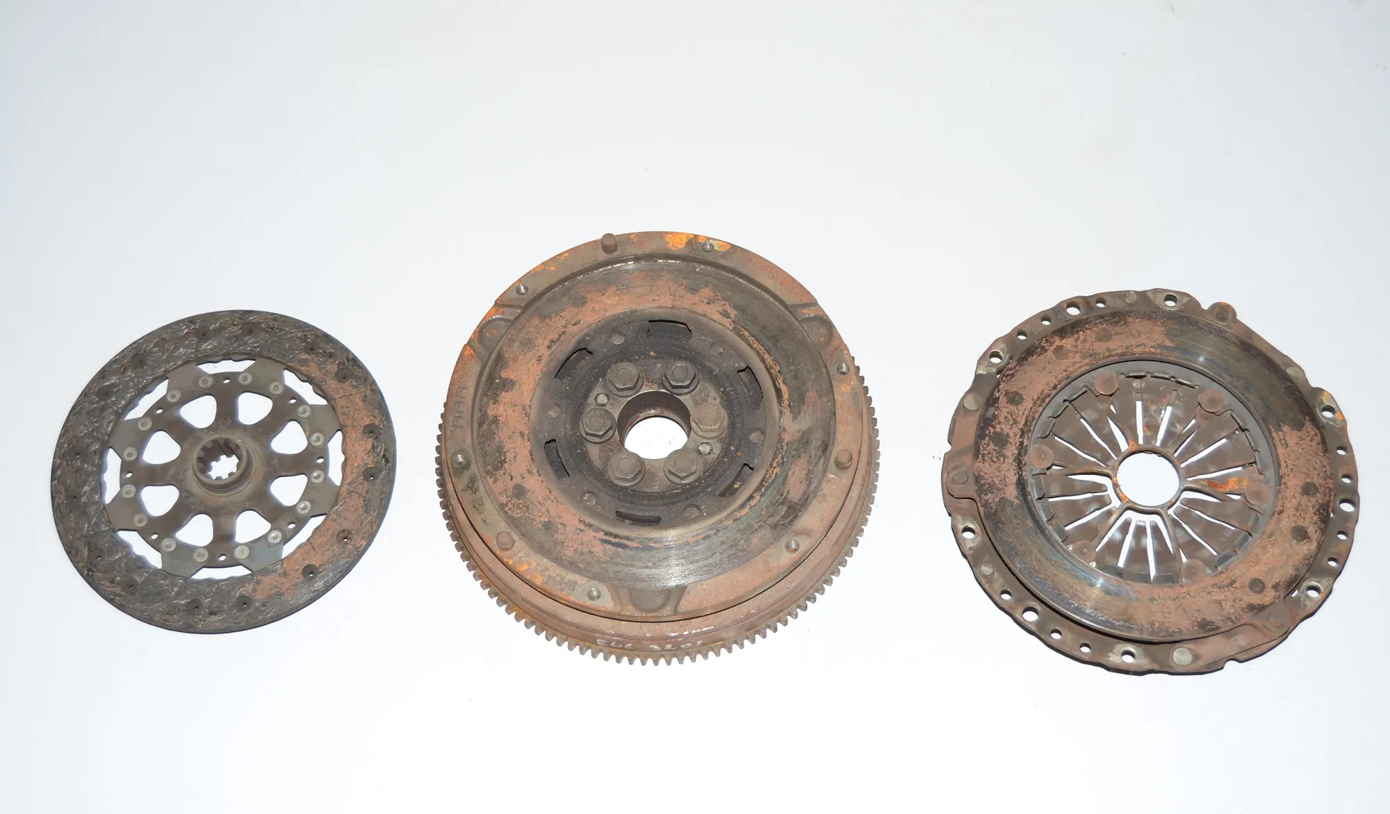 Clutch Kit – OEM 1223685 · BMW 3 (E46) BMW 3 (E46) 320 d 1999 – 3