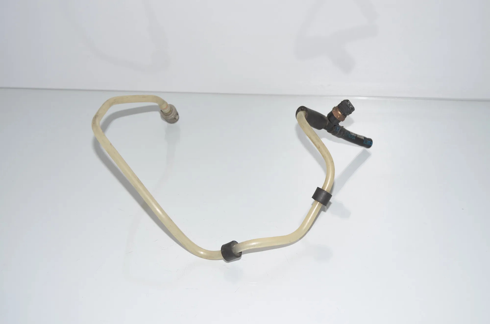 Fuel Pipe – OEM 13537796064 · BMW 5 5 (E60) (2001 - 2010) 520 d (2007 - 2009, 2.0 L, 130 kW) 2006 – 4