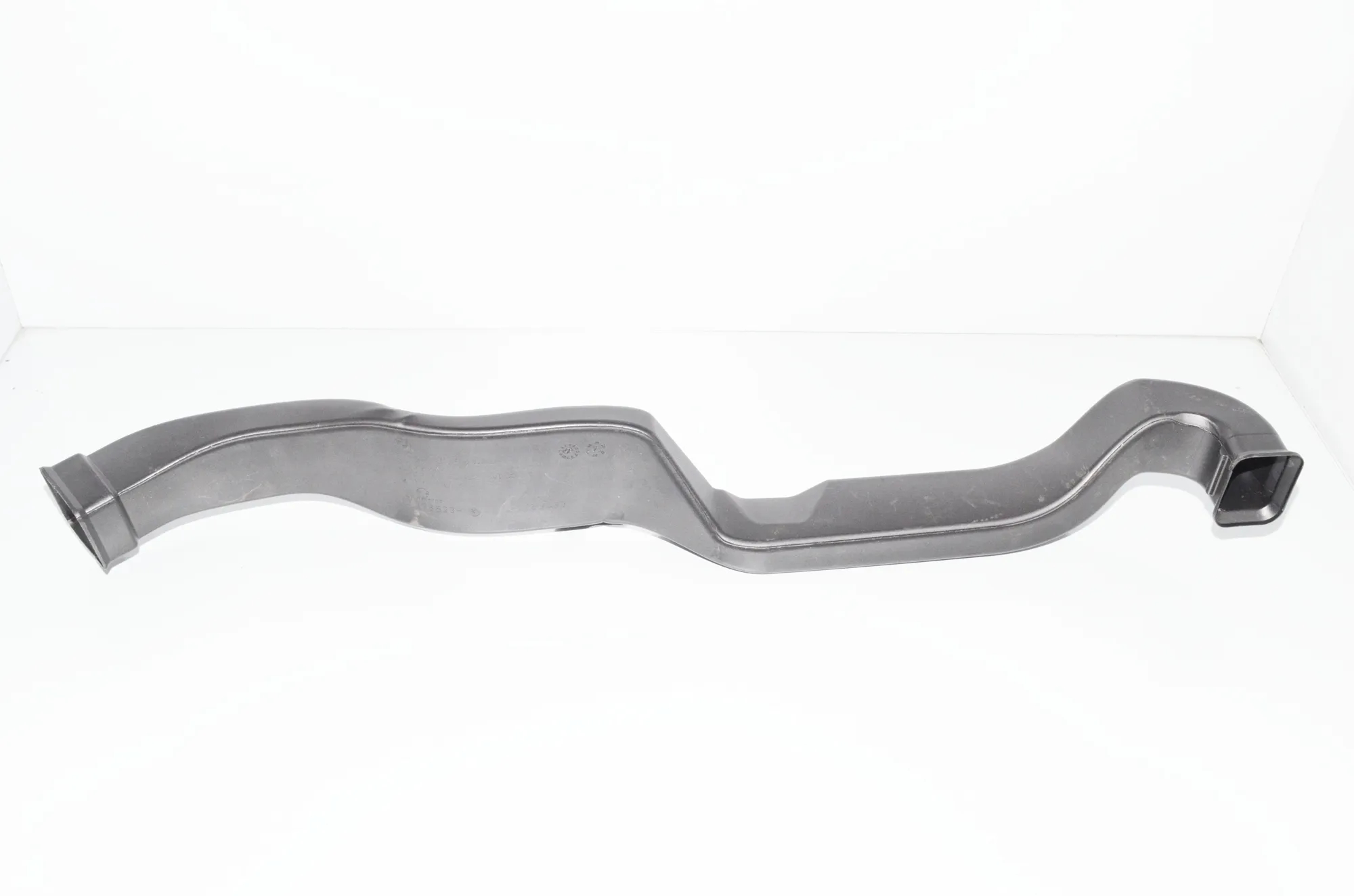 Interior Air Duct Channel – OEM 9263410 · BMW 2 Gran Tourer (F46) 218 d xDrive 2020 – 4