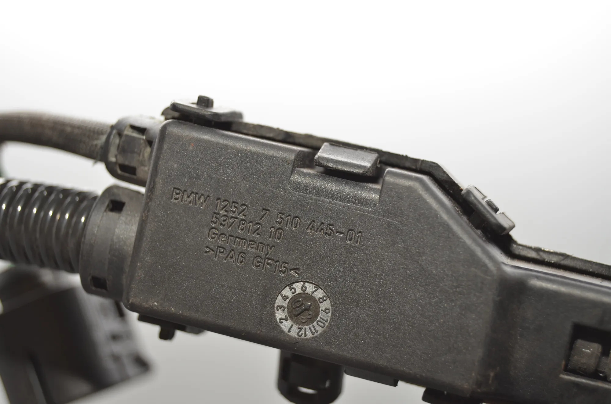 Fuel Injector Wire Connection – OEM 7510445 · BMW 7 (E65, E66, E67) BMW 7 (E65, E66, E67) 745 i, Li 2008 – 6