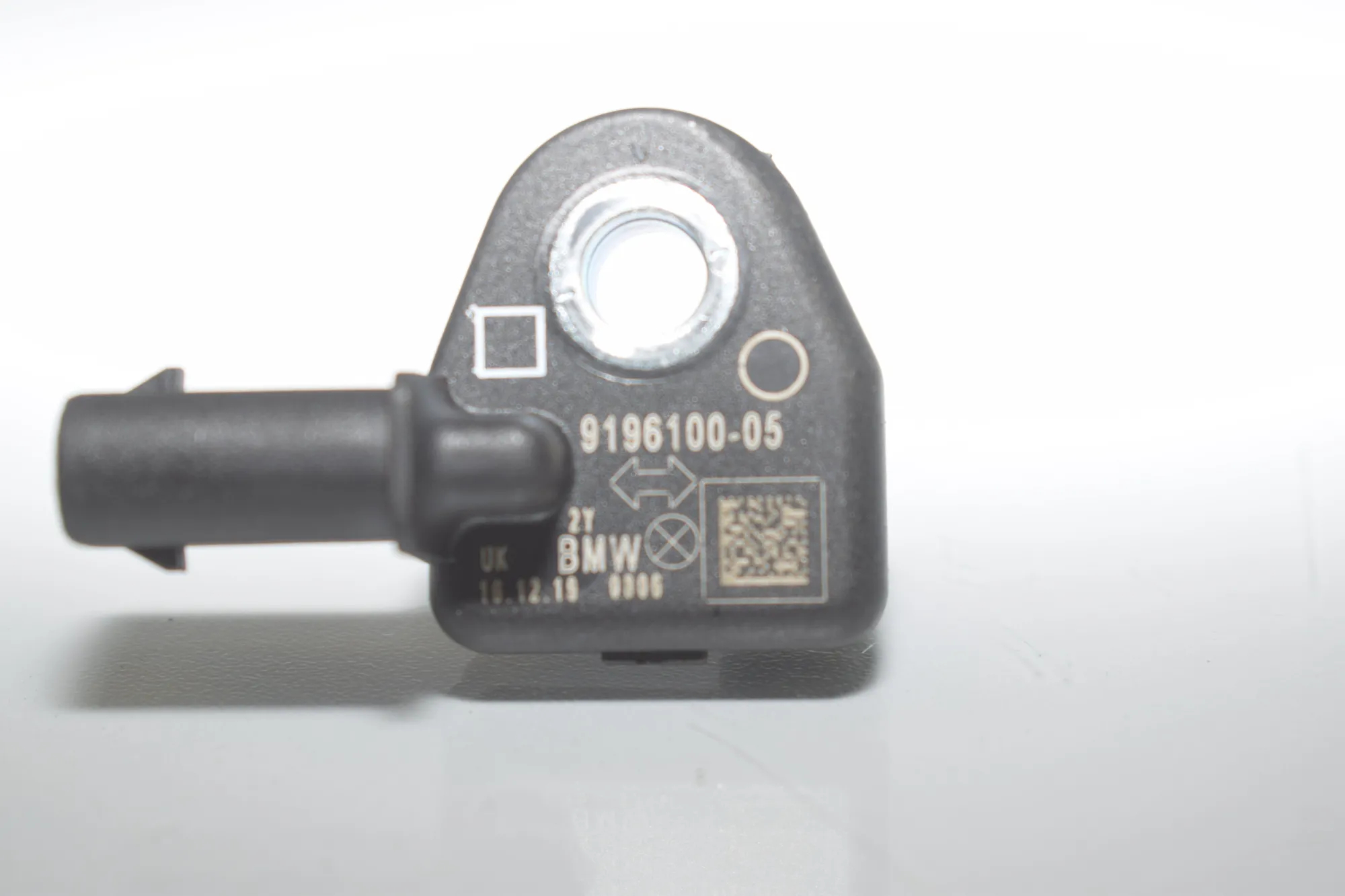 Left Side Impact Sensor – OEM 9196100 · BMW 2 Gran Tourer (F46) 218 d xDrive 2020 – 6