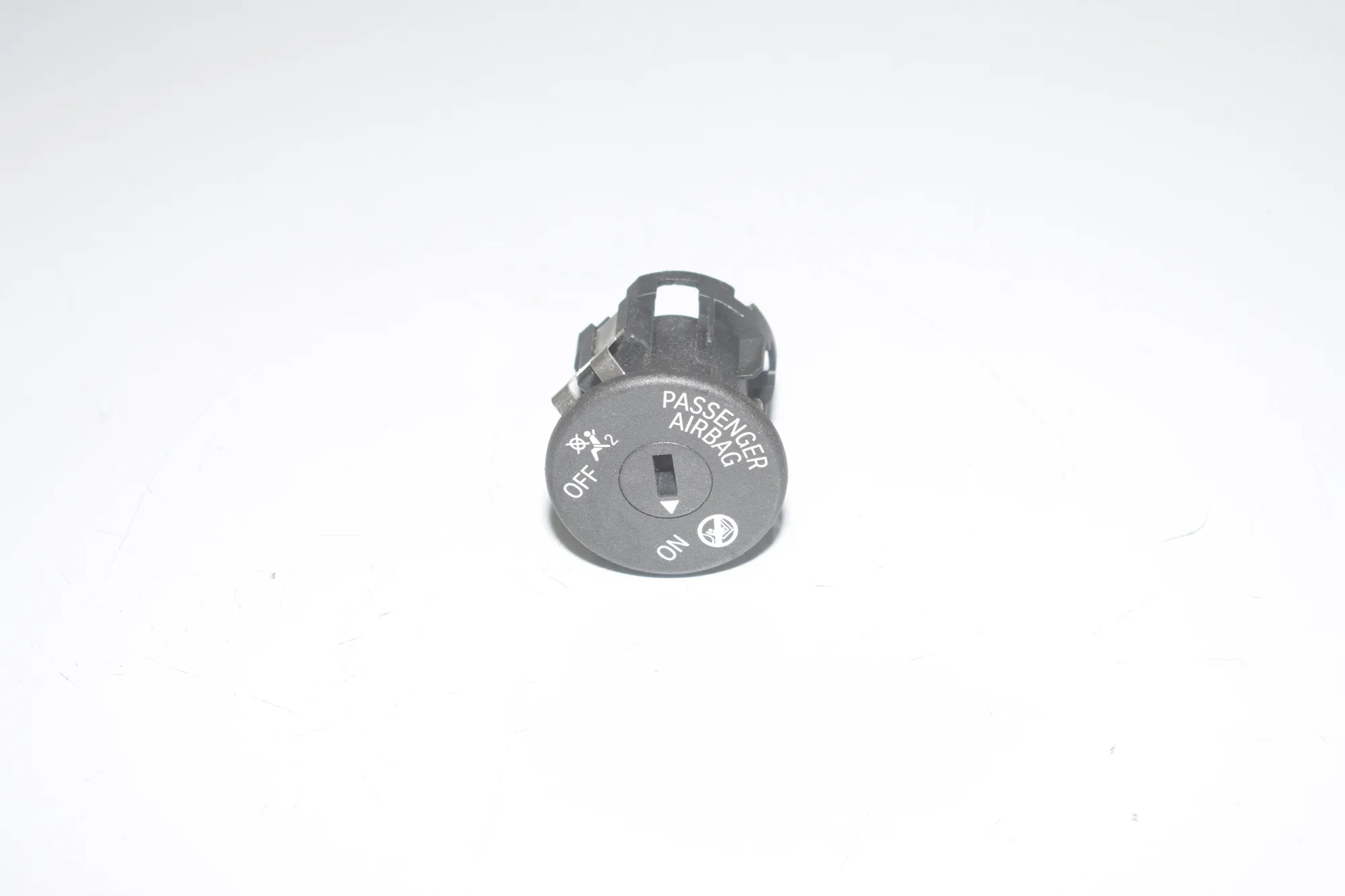 SRS Switch – OEM 61319326501 · BMW 2 Gran Tourer (F46) 218 d xDrive 2020