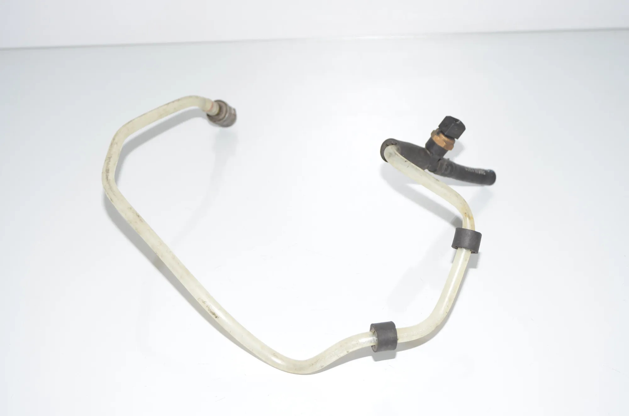 Fuel Pipe – OEM 13537796064 · BMW 5 (E60) BMW 5 (E60) 520 d 2005 – 2