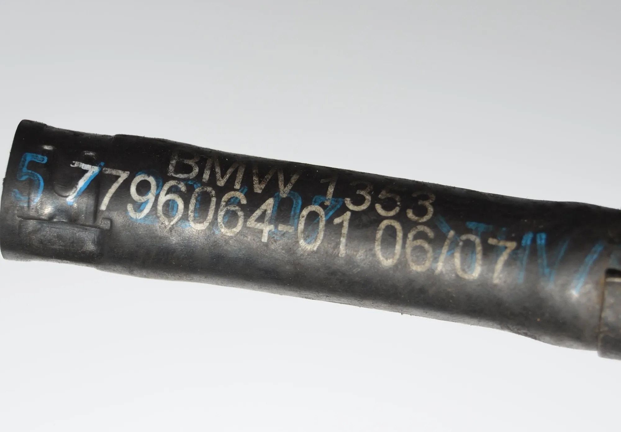 Fuel Pipe – OEM 13537796064 · BMW 5 (E60) BMW 5 (E60) 520 d 2005 – 5
