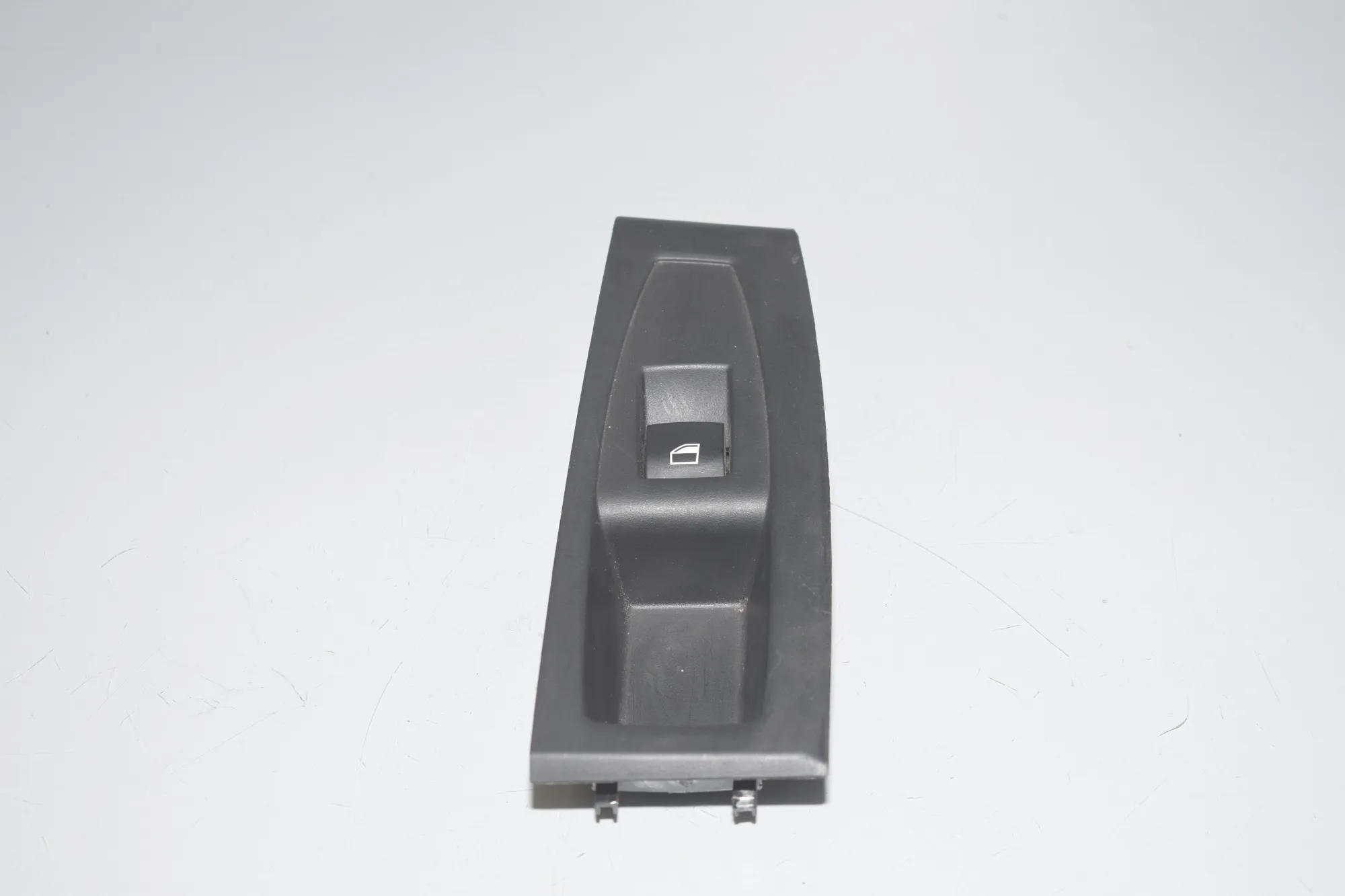 Rear Left Door Window Switch – OEM 61319208107 · BMW 2 Gran Tourer (F46) 218 d xDrive 2020