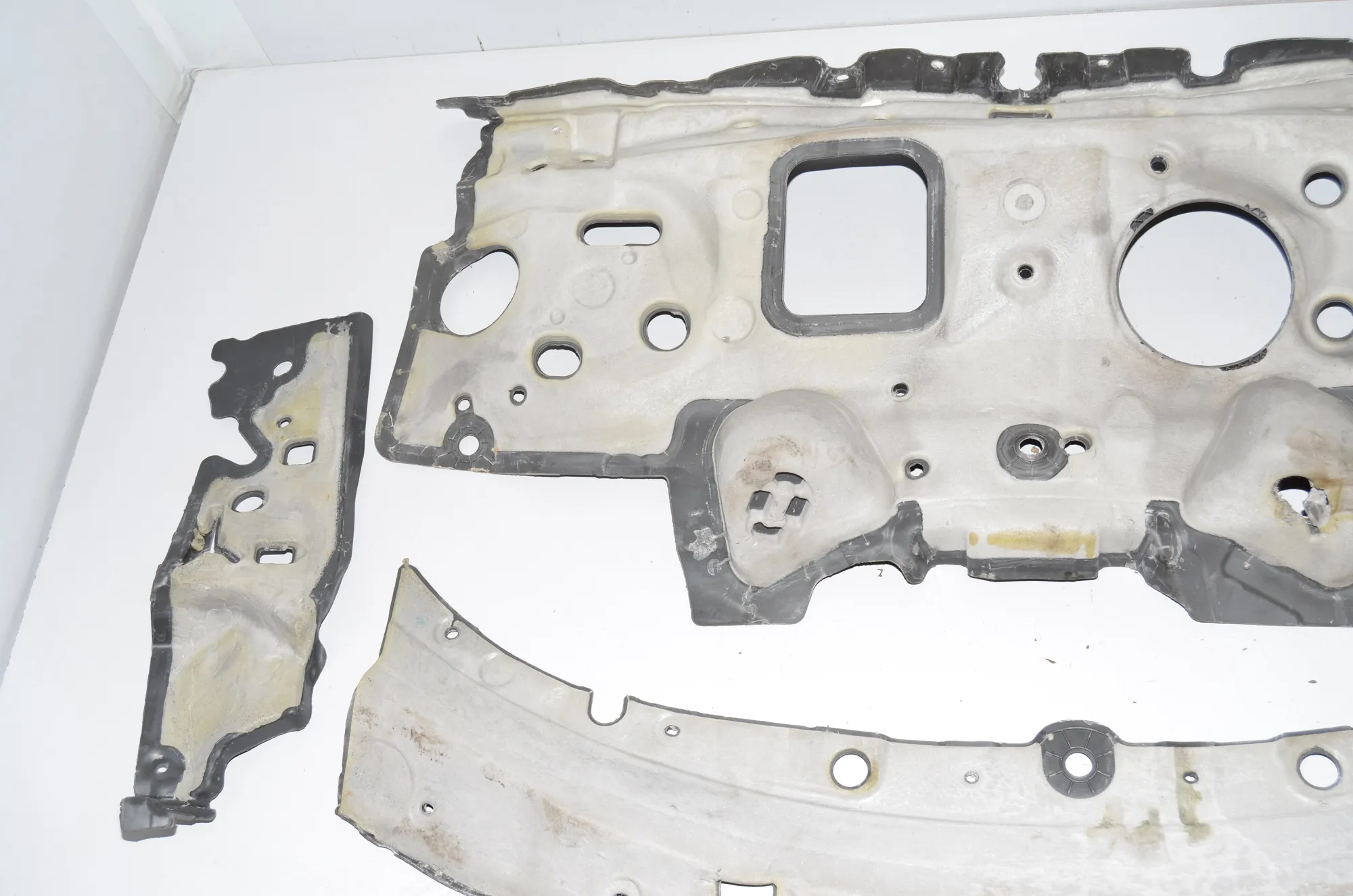 Sound Insulation – OEM 7301562 · BMW 2 Gran Tourer (F46) 218 d xDrive 2020 – 4