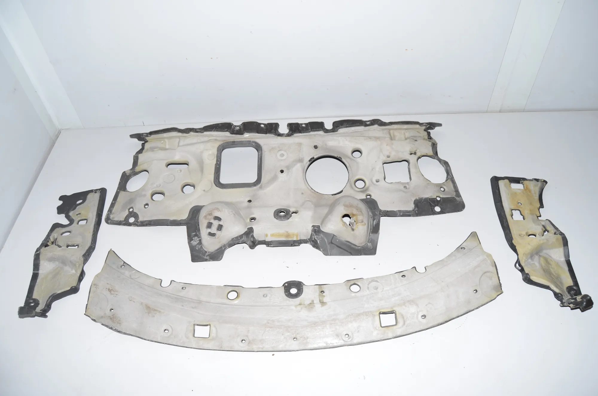 Sound Insulation – OEM 7301562 · BMW 2 Gran Tourer (F46) 218 d xDrive 2020 – 5