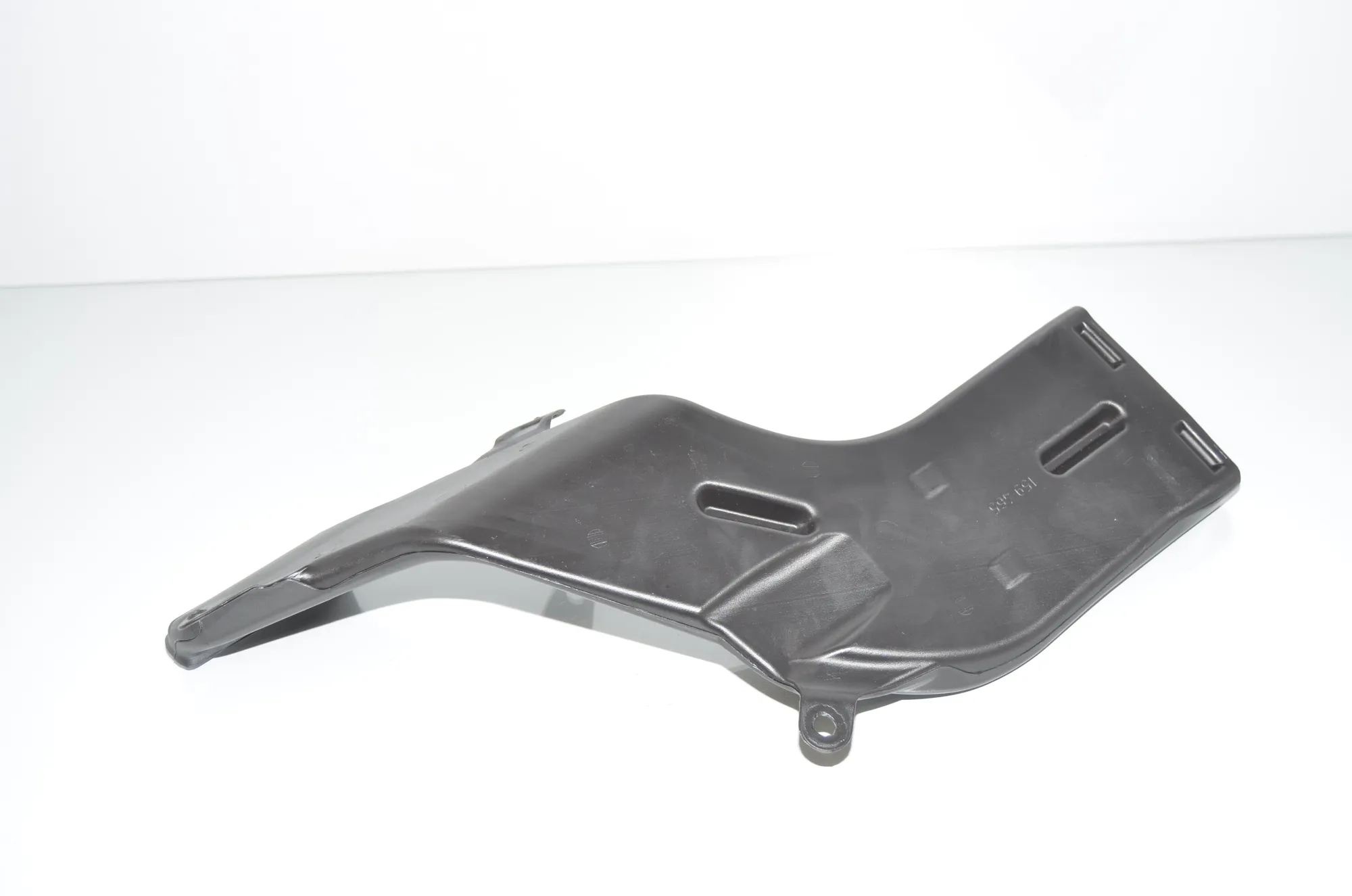 Interior Air Duct Channel – OEM 7307882 · BMW 2 Gran Tourer (F46) 218 d xDrive 2020 – 3