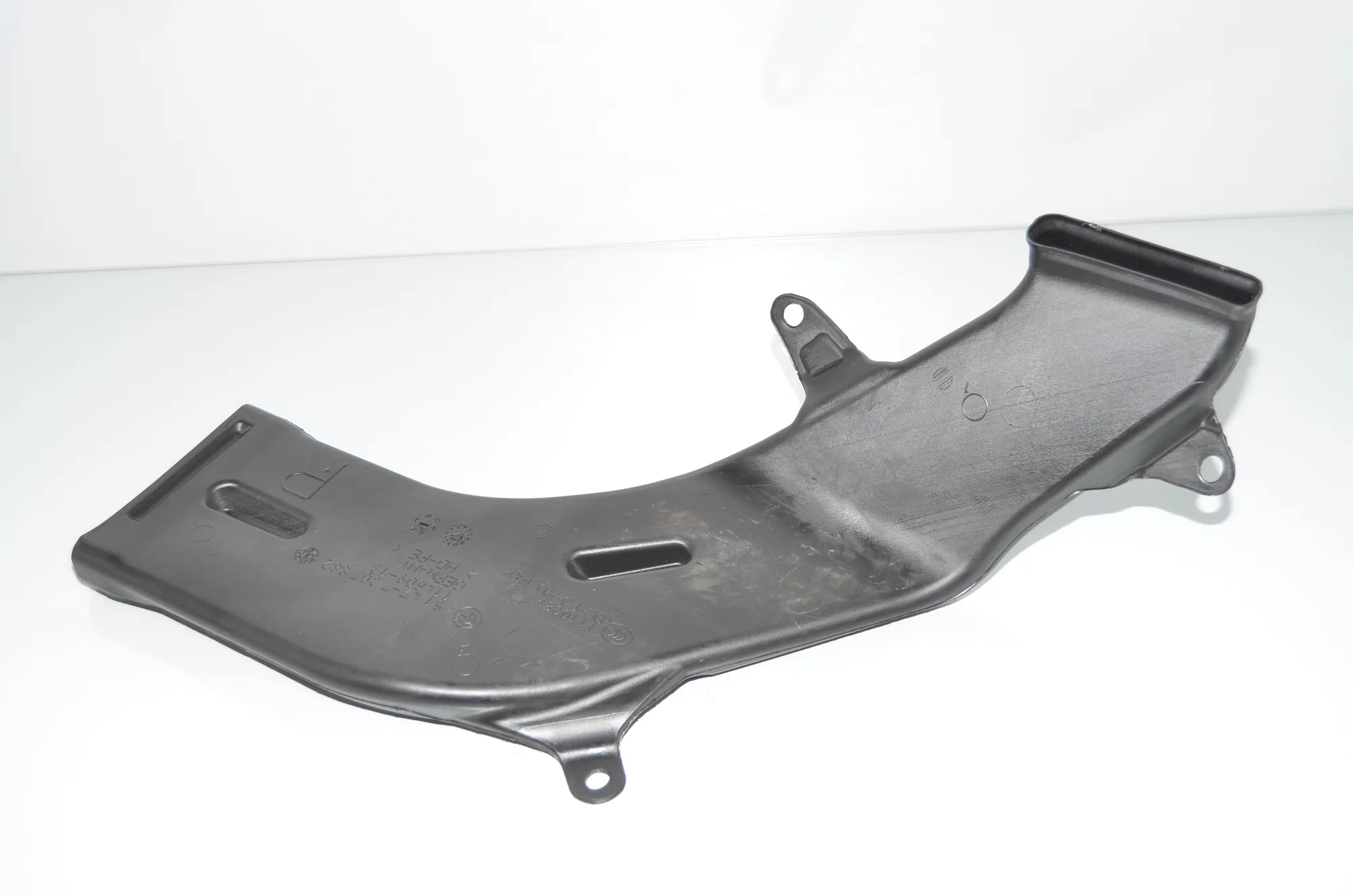 Interior Air Duct Channel – OEM 7307882 · BMW 2 Gran Tourer (F46) 218 d xDrive 2020 – 2
