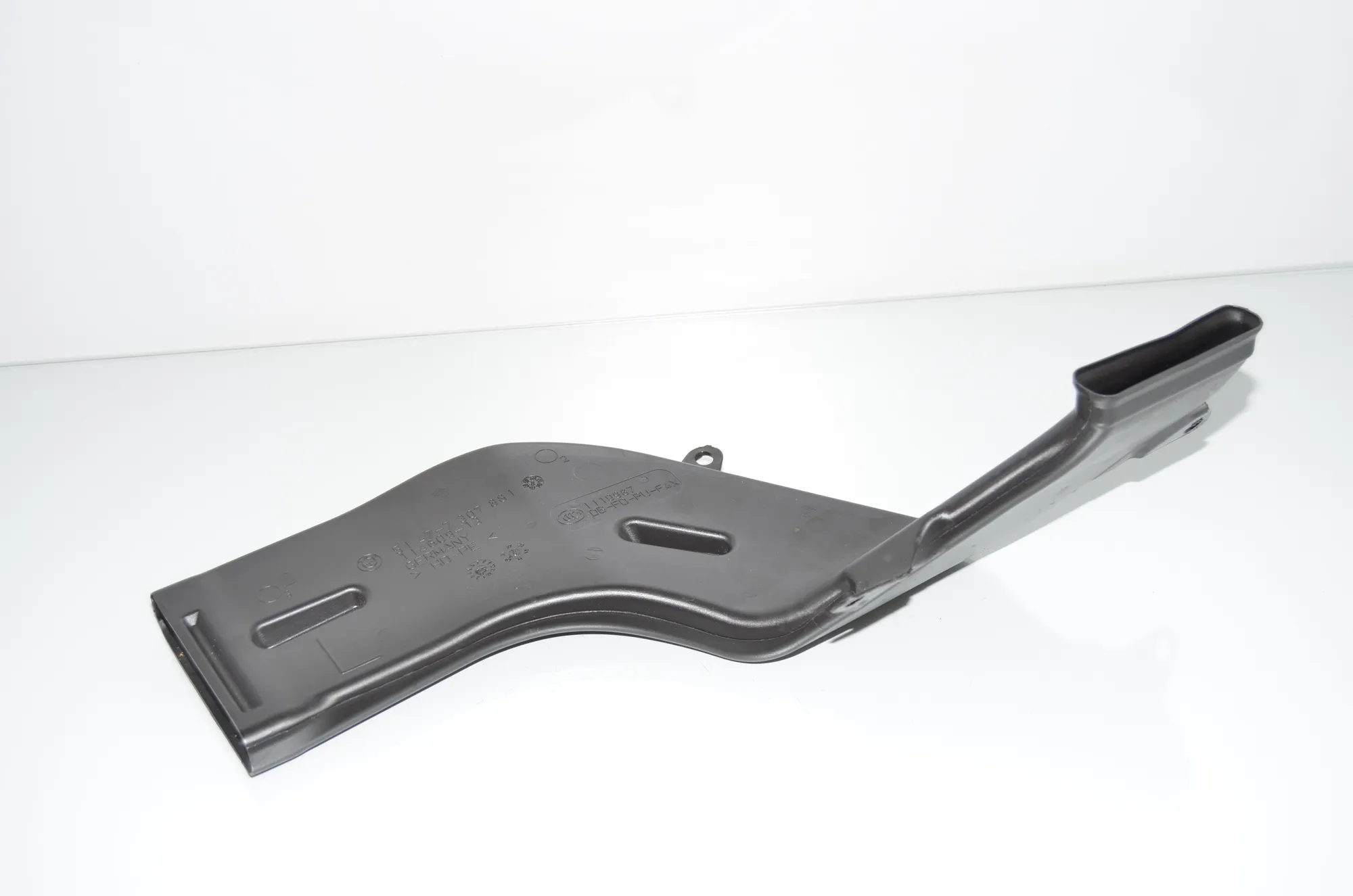 Interior Air Duct Channel – OEM 7307881 · BMW 2 Gran Tourer (F46) 218 d xDrive 2020 – 2