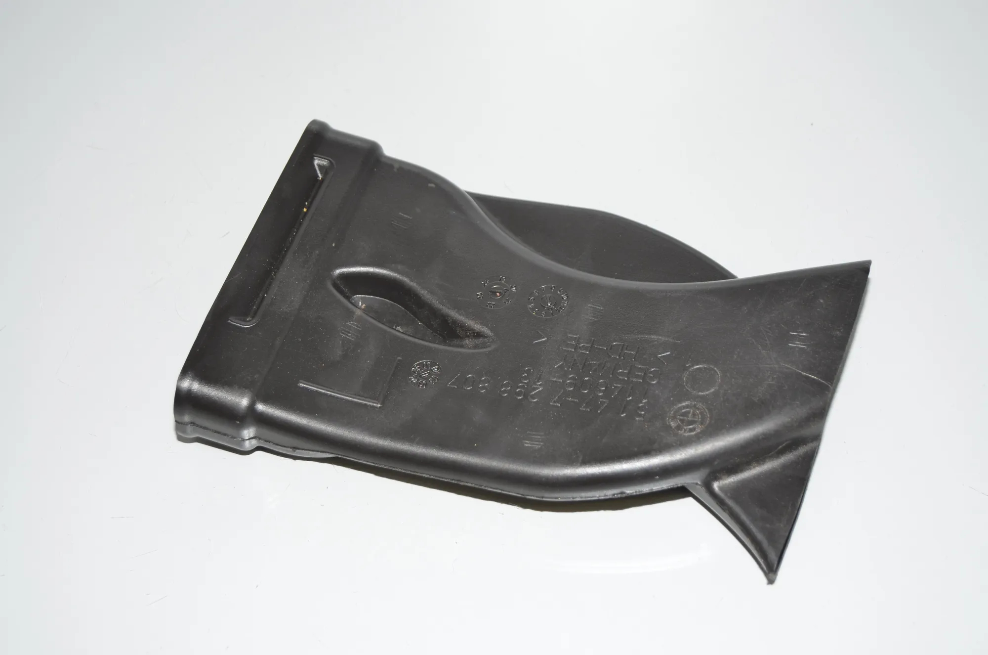 Interior Air Duct Channel – OEM 7298807 · BMW 2 Gran Tourer (F46) 218 d xDrive 2020 – 2