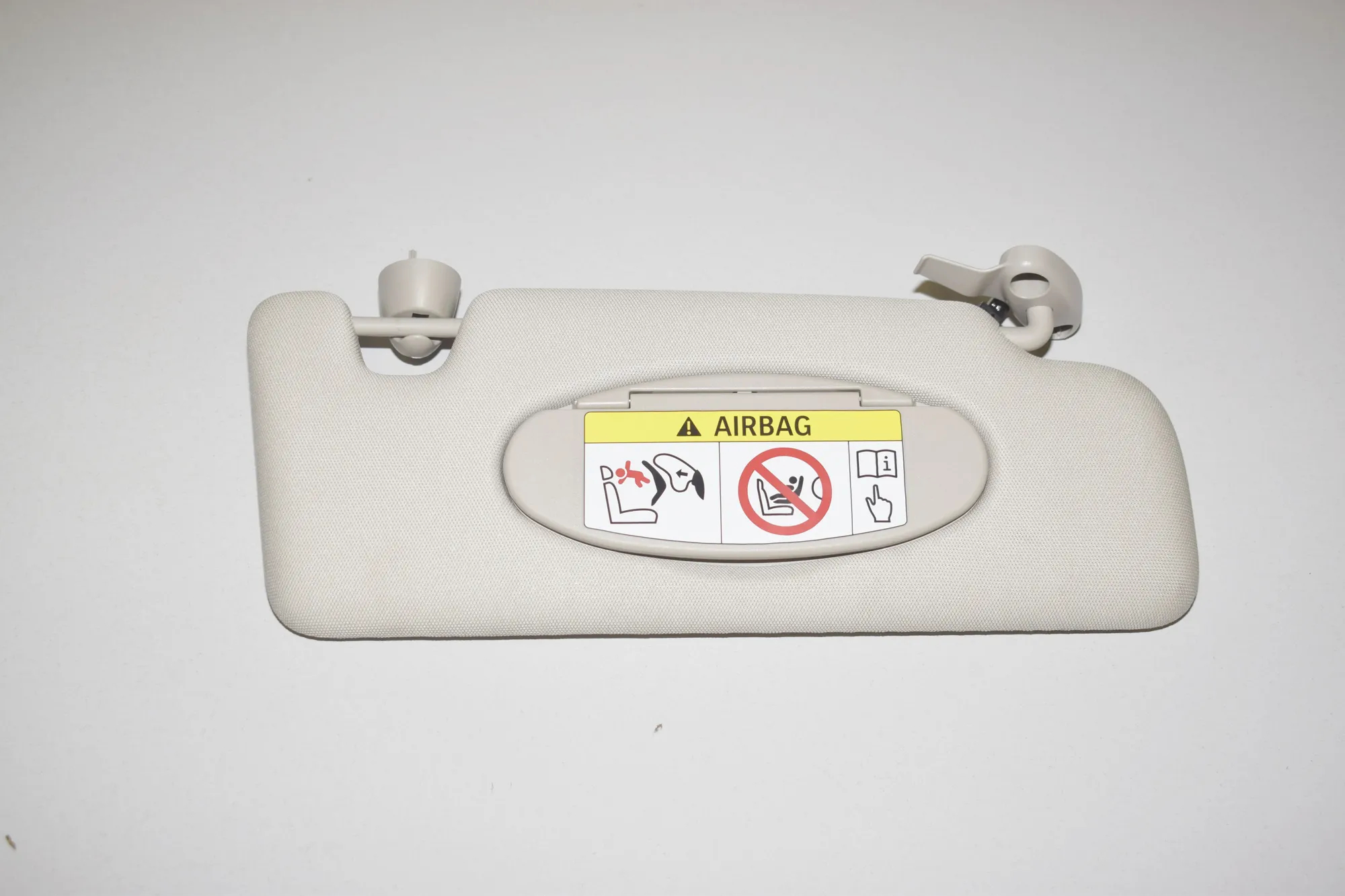 Right Side Sun Visor – OEM 51167377672 · BMW i3 (I01) s Electric 2020