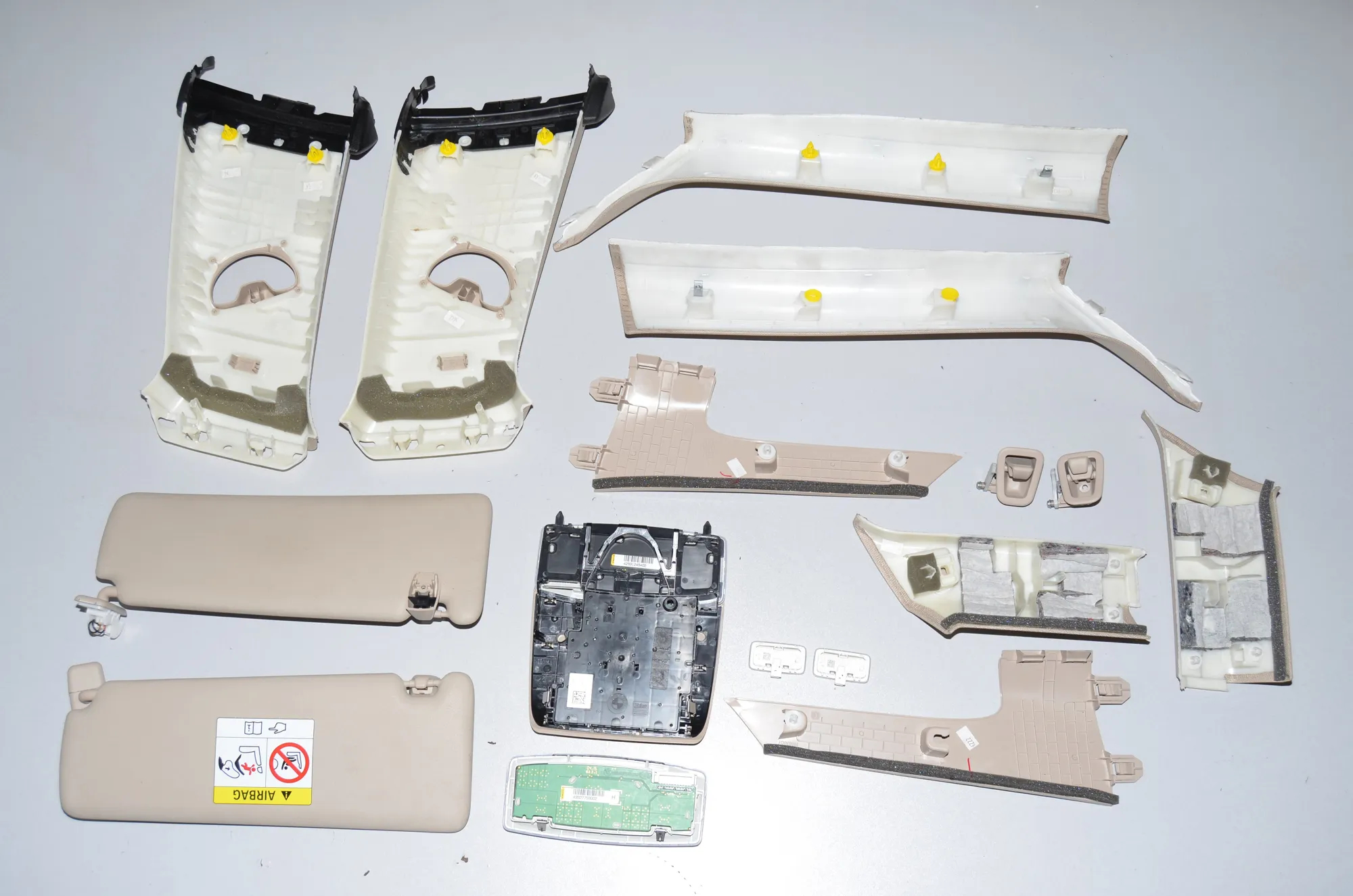 Interior Side Pillars Trim Kit – OEM 51167356343 · BMW 4 Gran Coupe (F36) 420 i 2015 – 4