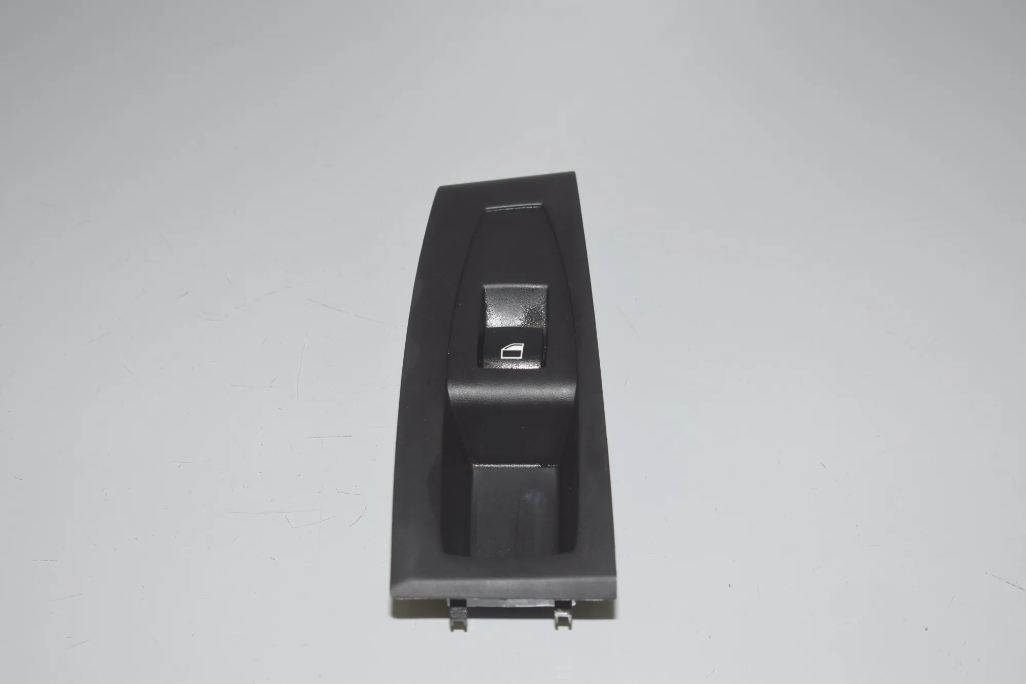 Rear Right Door Window Switch – OEM 9208107 · BMW 2 Gran Tourer (F46) 218 d xDrive 2020