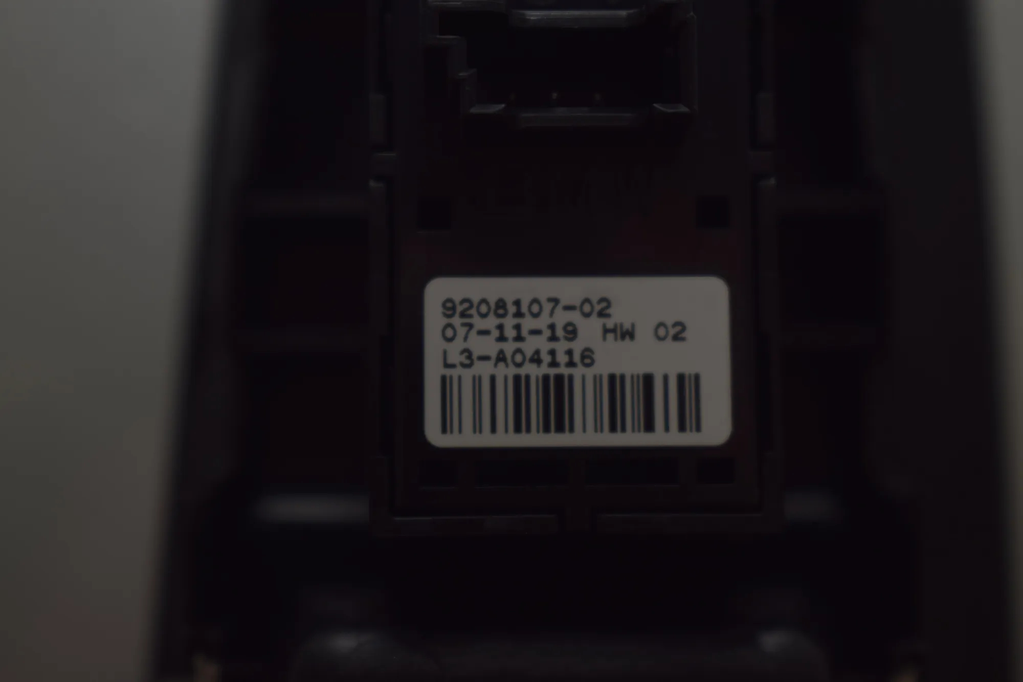 Rear Right Door Window Switch – OEM 9208107 · BMW 2 Gran Tourer (F46) 218 d xDrive 2020 – 5