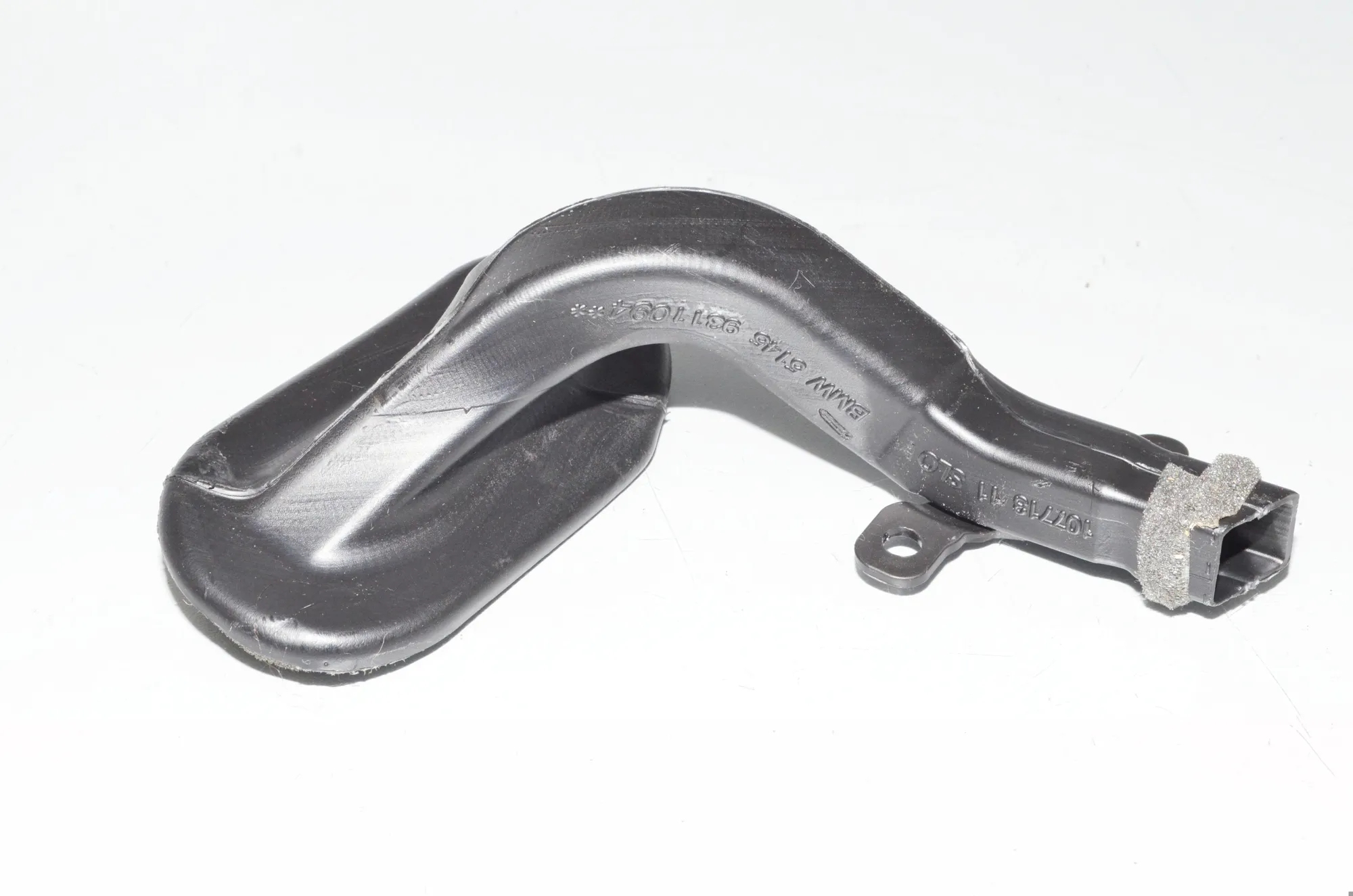 Interior Air Duct Channel – OEM 9311094 · BMW 2 Gran Tourer (F46) 218 d xDrive 2020