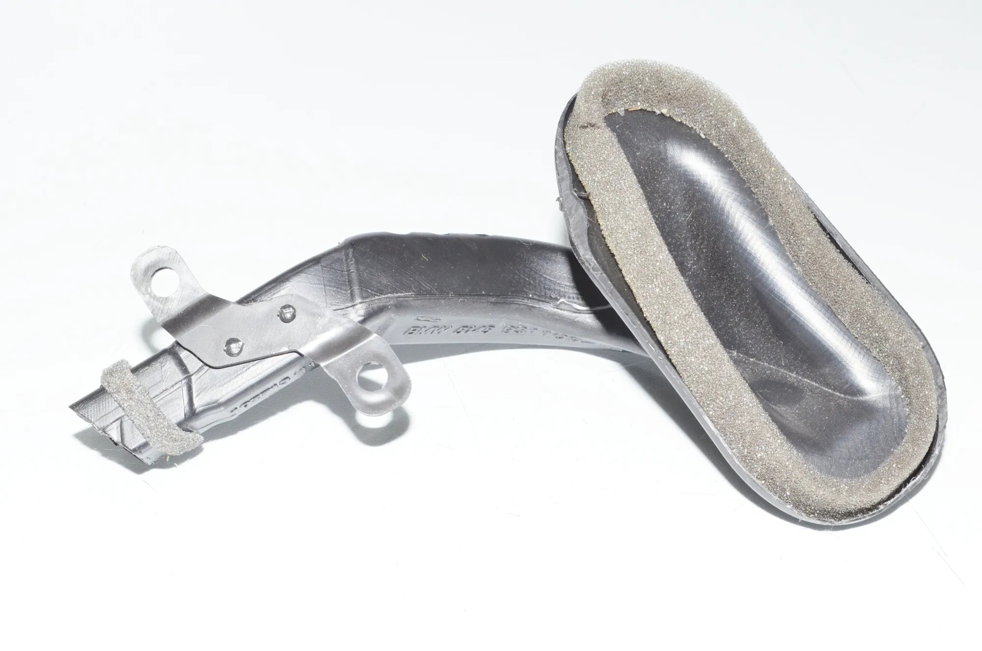 Interior Air Duct Channel – OEM 9311094 · BMW 2 Gran Tourer (F46) 218 d xDrive 2020 – 3