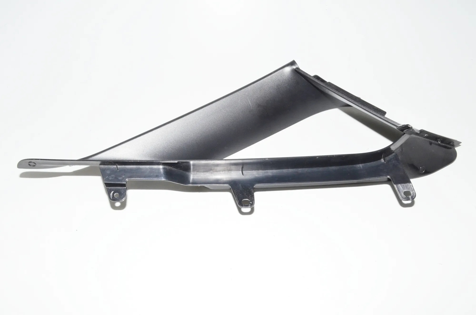 Other Trim Parts – OEM 51457329586 · BMW 2 Gran Tourer (F46) 218 d xDrive 2020 – 4
