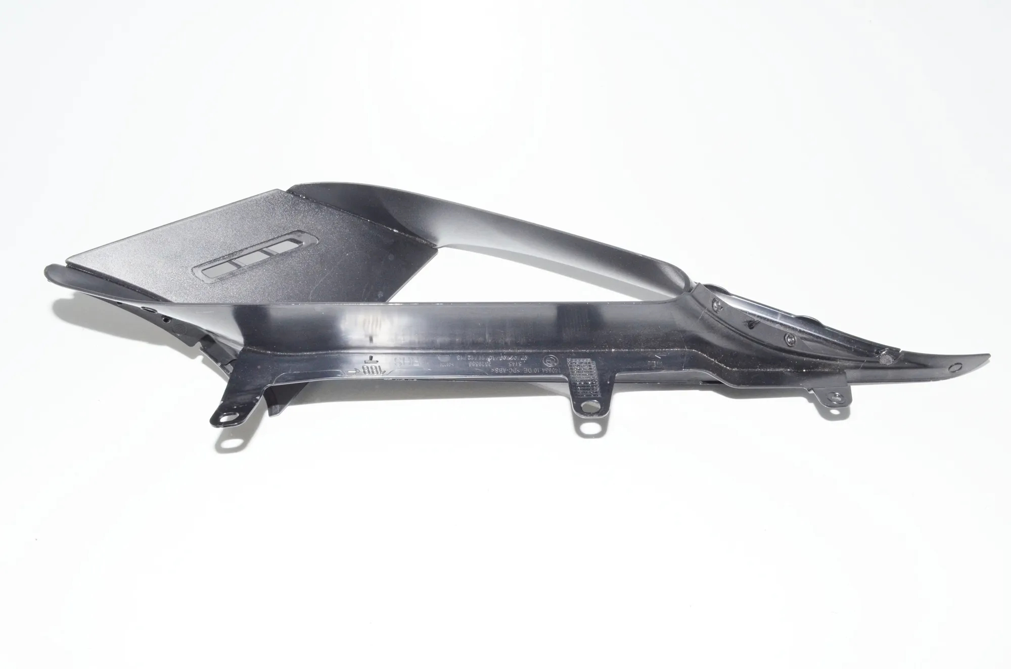 Other Trim Parts – OEM 51457329586 · BMW 2 Gran Tourer (F46) 218 d xDrive 2020 – 2