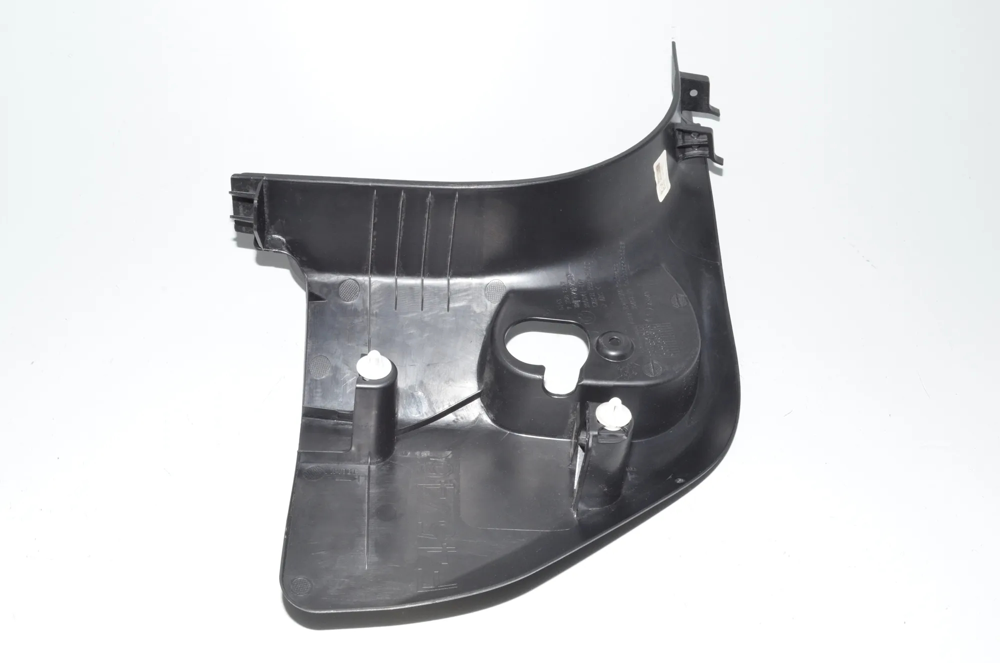 Front Left A Pillar Trim – OEM 7298813 · BMW 2 Gran Tourer (F46) 218 d xDrive 2020 – 3