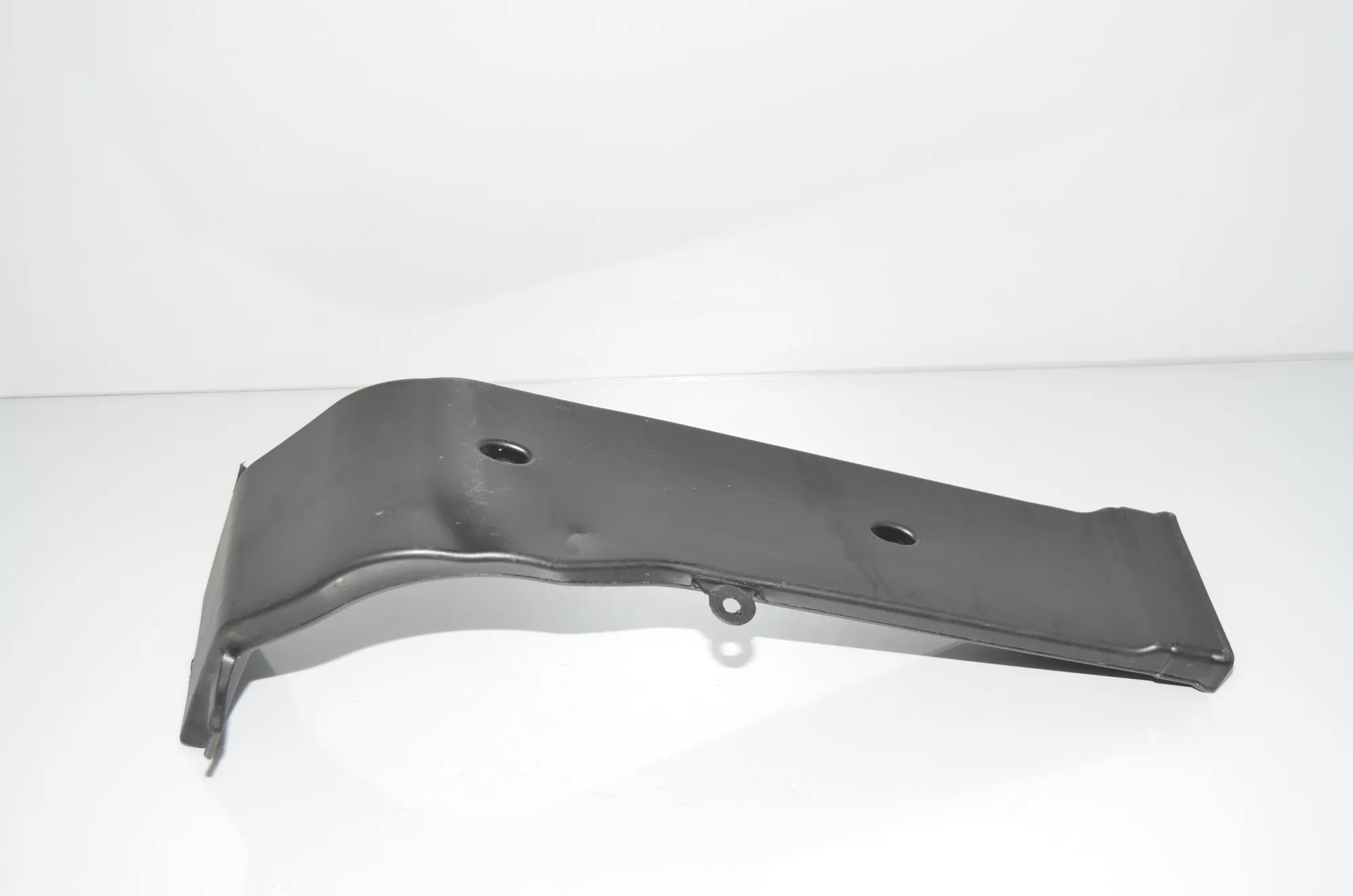 Interior Air Duct Channel – OEM 9136928 · BMW 5 Gran Turismo (F07) 530 d 2009 – 4