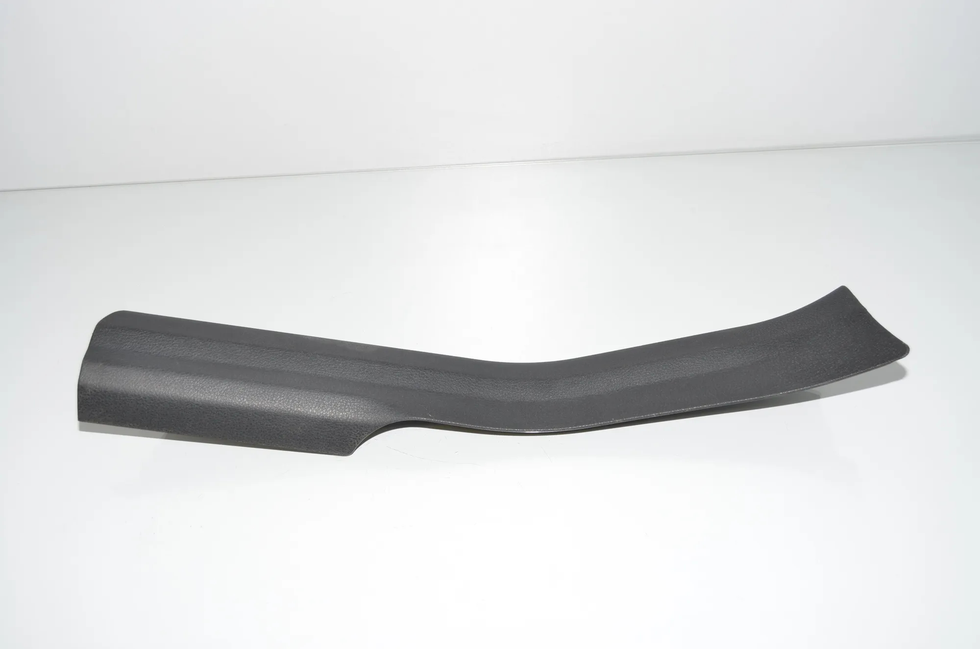 Rear Right Interior Step Trim – OEM 9138918 · BMW 5 Gran Turismo (F07) 530 d 2009