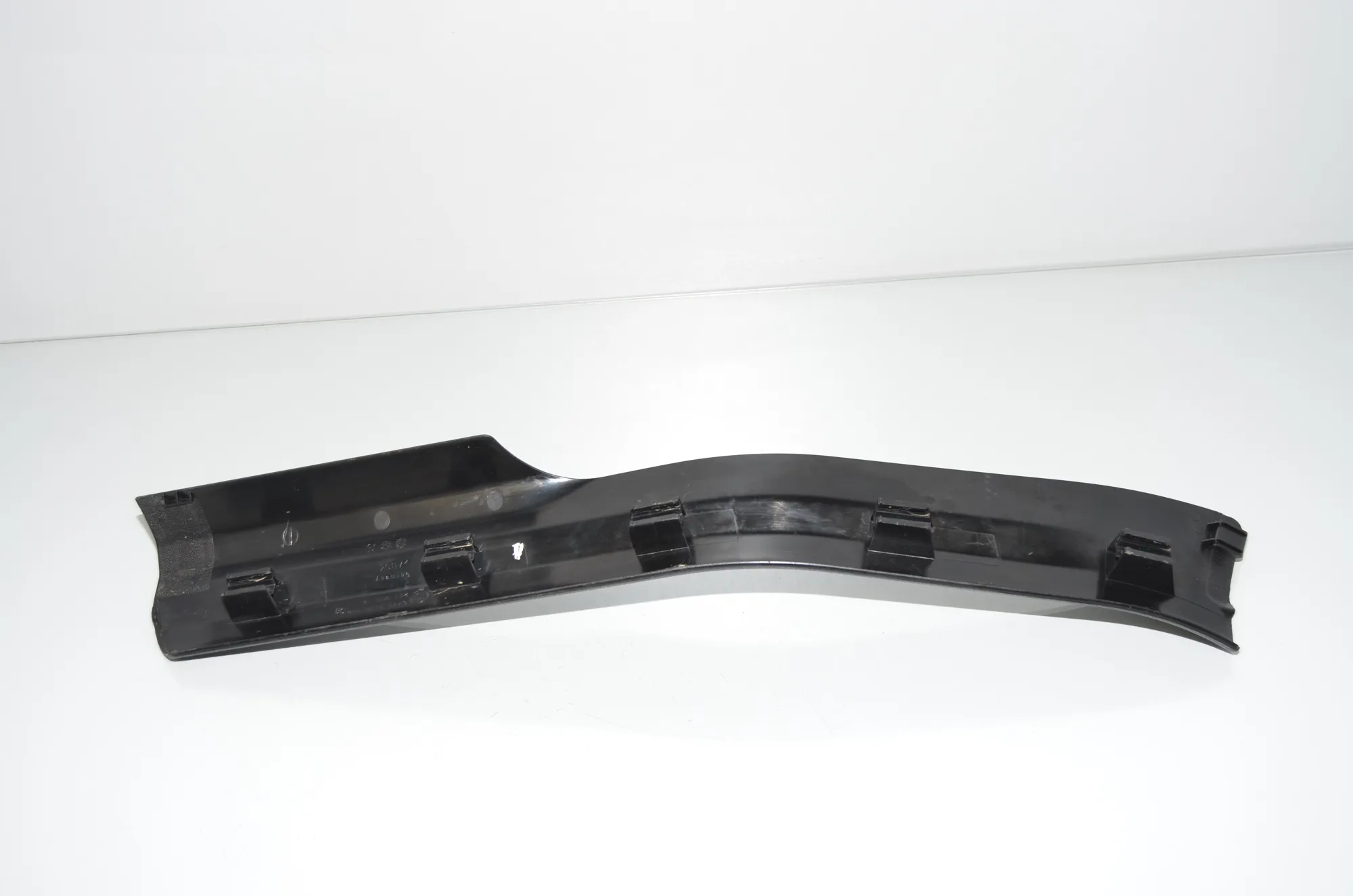 Rear Right Interior Step Trim – OEM 9138918 · BMW 5 Gran Turismo (F07) 530 d 2009 – 3