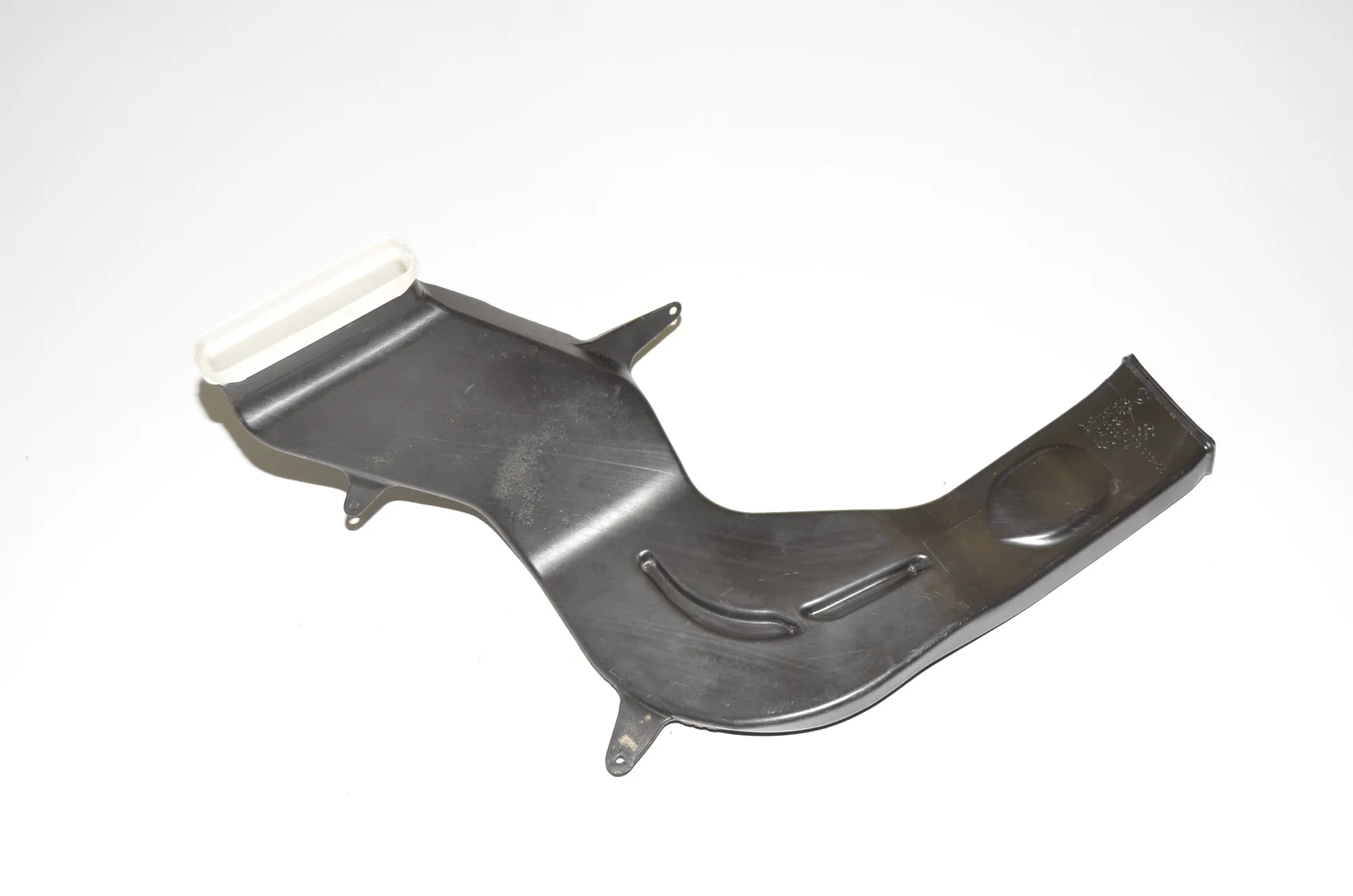 Interior Air Duct Channel – OEM 9113013 · BMW 5 Gran Turismo (F07) 530 d 2009 – 2