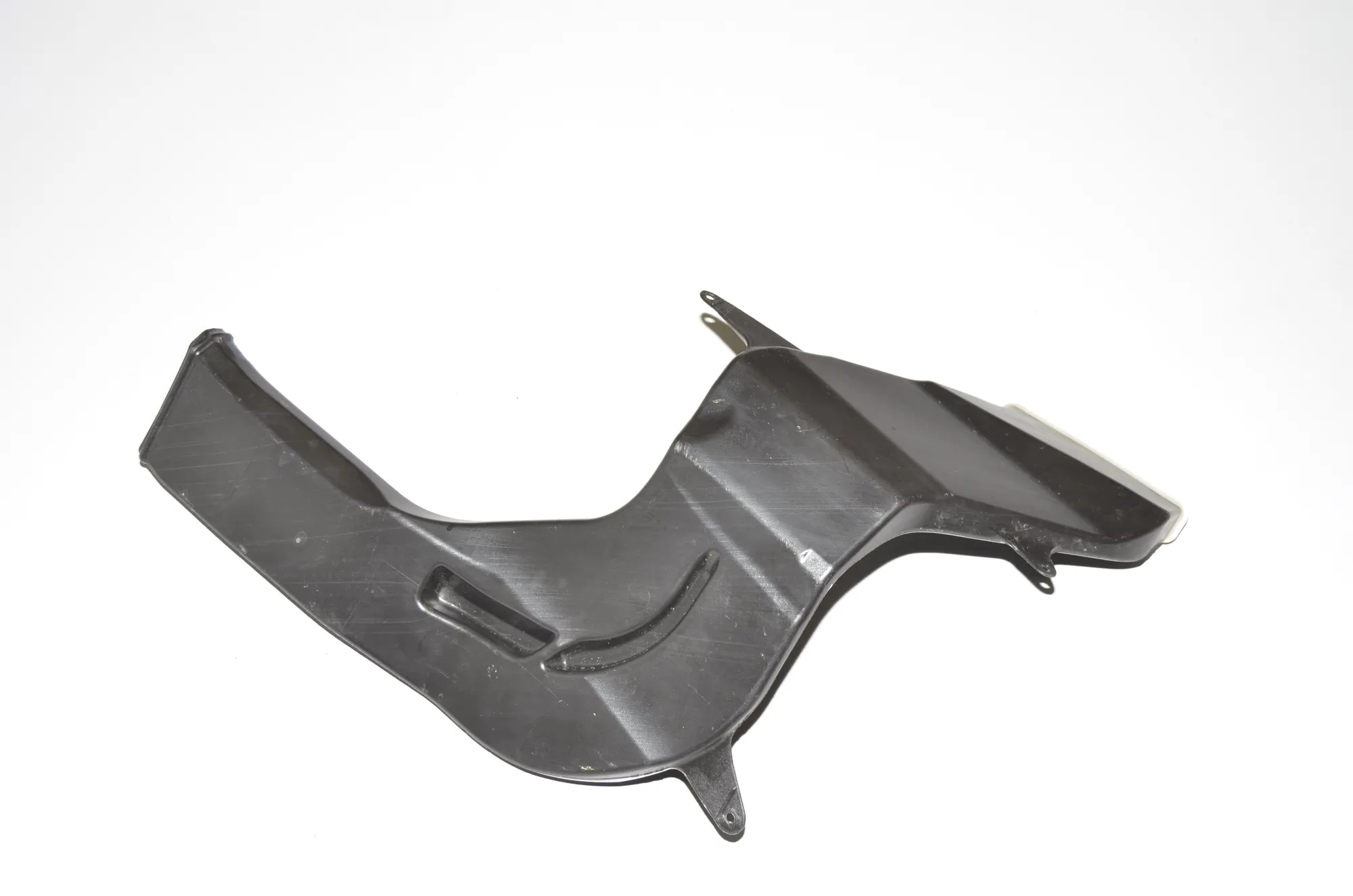 Interior Air Duct Channel – OEM 9113013 · BMW 5 Gran Turismo (F07) 530 d 2009 – 4