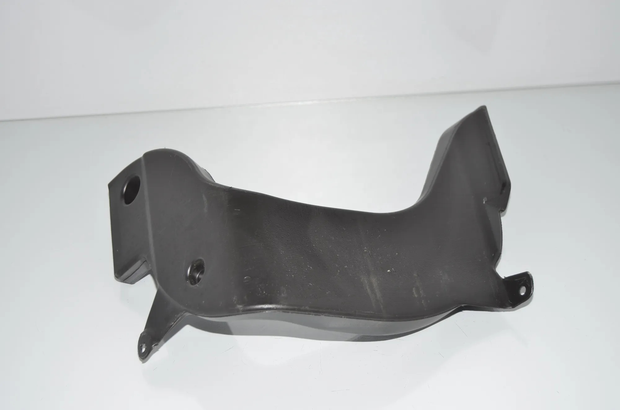 Interior Air Duct Channel – OEM 9119946 · BMW 5 Gran Turismo (F07) 530 d 2009 – 3