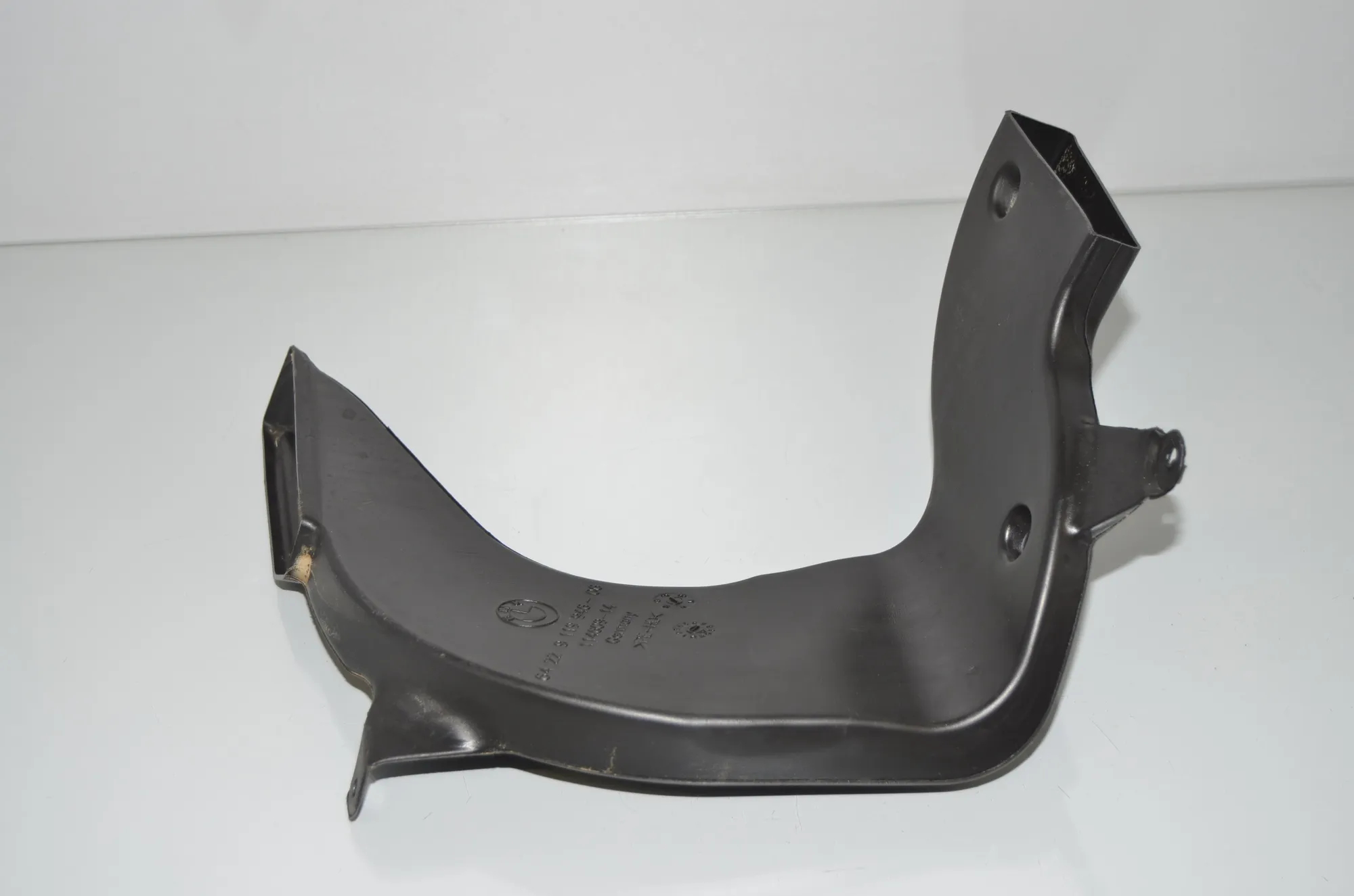 Interior Air Duct Channel – OEM 9119946 · BMW 5 Gran Turismo (F07) 530 d 2009