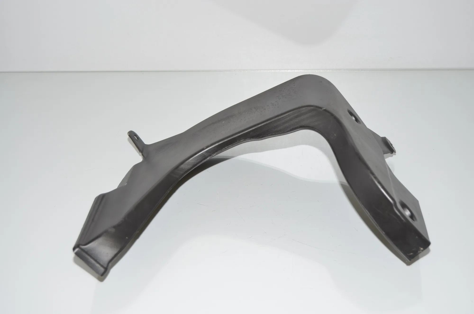 Interior Air Duct Channel – OEM 9119946 · BMW 5 Gran Turismo (F07) 530 d 2009 – 4
