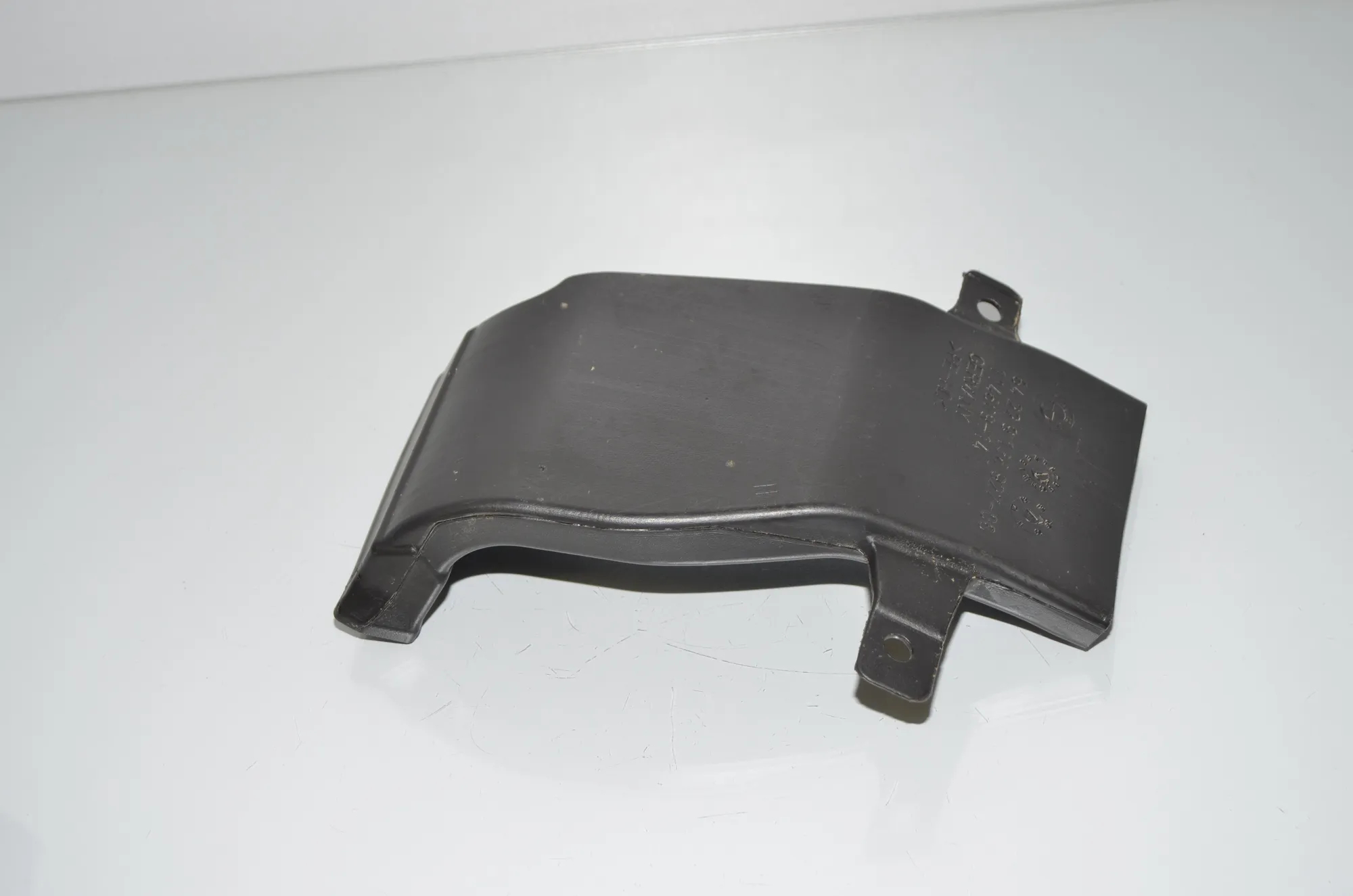 Interior Air Duct Channel – OEM 9136927 · BMW 5 Gran Turismo (F07) 530 d 2009 – 2